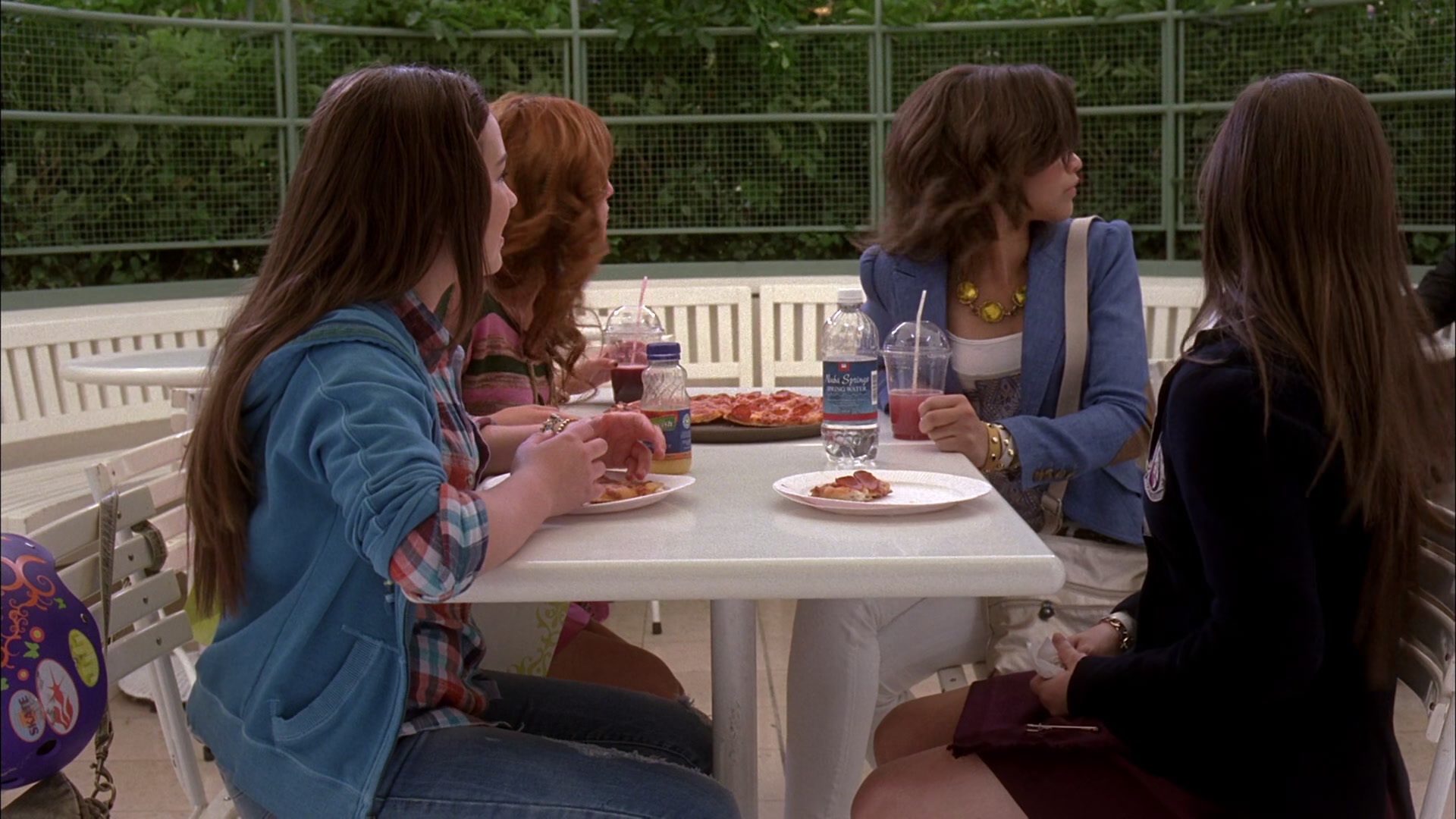 Frenemies_2012_1080p_BTD_009106.jpg Frenemies_2012_1080p_BTD_009106.jpg