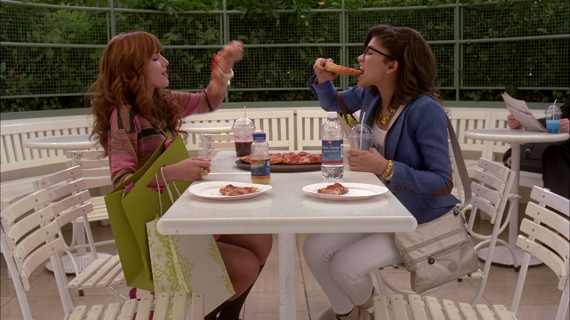 Frenemies_2012_1080p_BTD_009152.jpg Frenemies_2012_1080p_BTD_009152.jpg