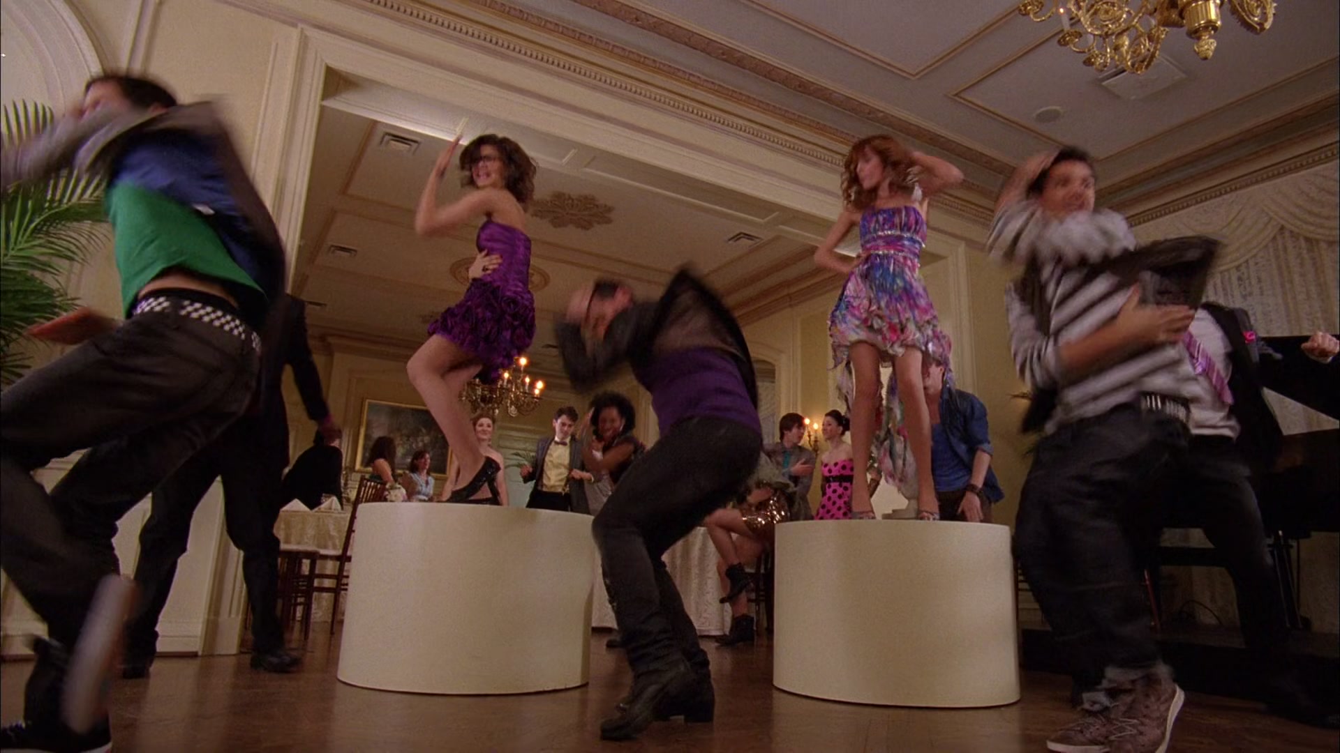 Frenemies_2012_1080p_BTD_011539.jpg Frenemies_2012_1080p_BTD_011539.jpg
