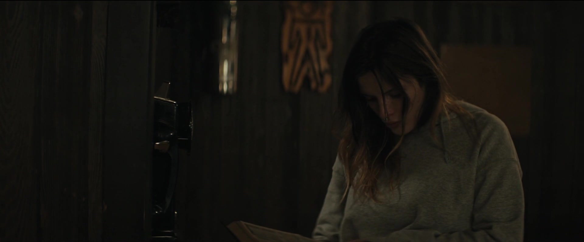 Girl_2020_1080p_BTD_001183.jpg