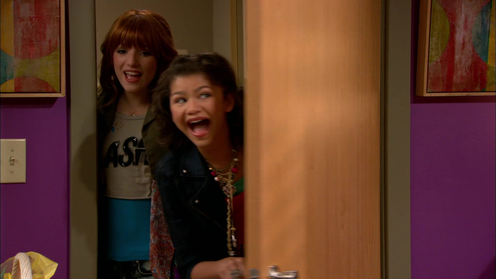 Good_Luck_Charlie_S02E13_1080p_BTD_001222.jpg Good_Luck_Charlie_S02E13_1080p_BTD_001222.jpg