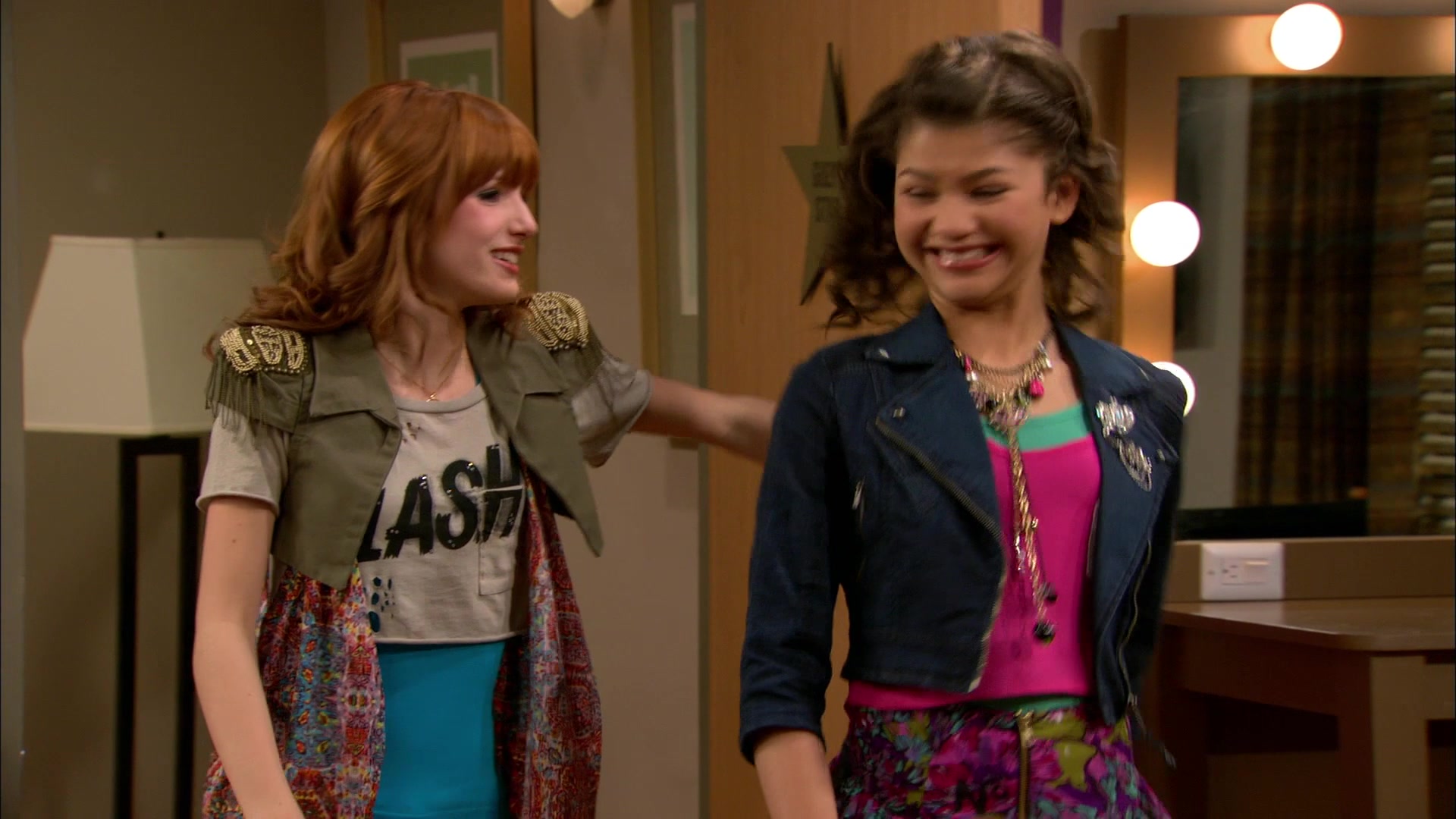 Good_Luck_Charlie_S02E13_1080p_BTD_001226.jpg Good_Luck_Charlie_S02E13_1080p_BTD_001226.jpg