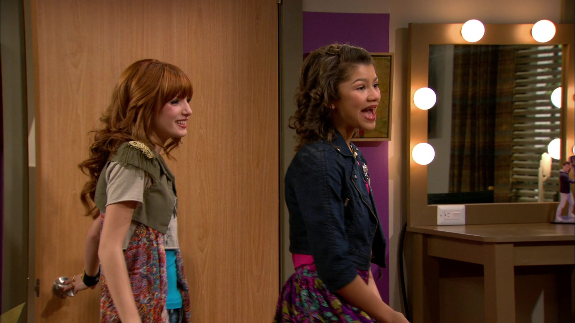 Good_Luck_Charlie_S02E13_1080p_BTD_001230.jpg Good_Luck_Charlie_S02E13_1080p_BTD_001230.jpg