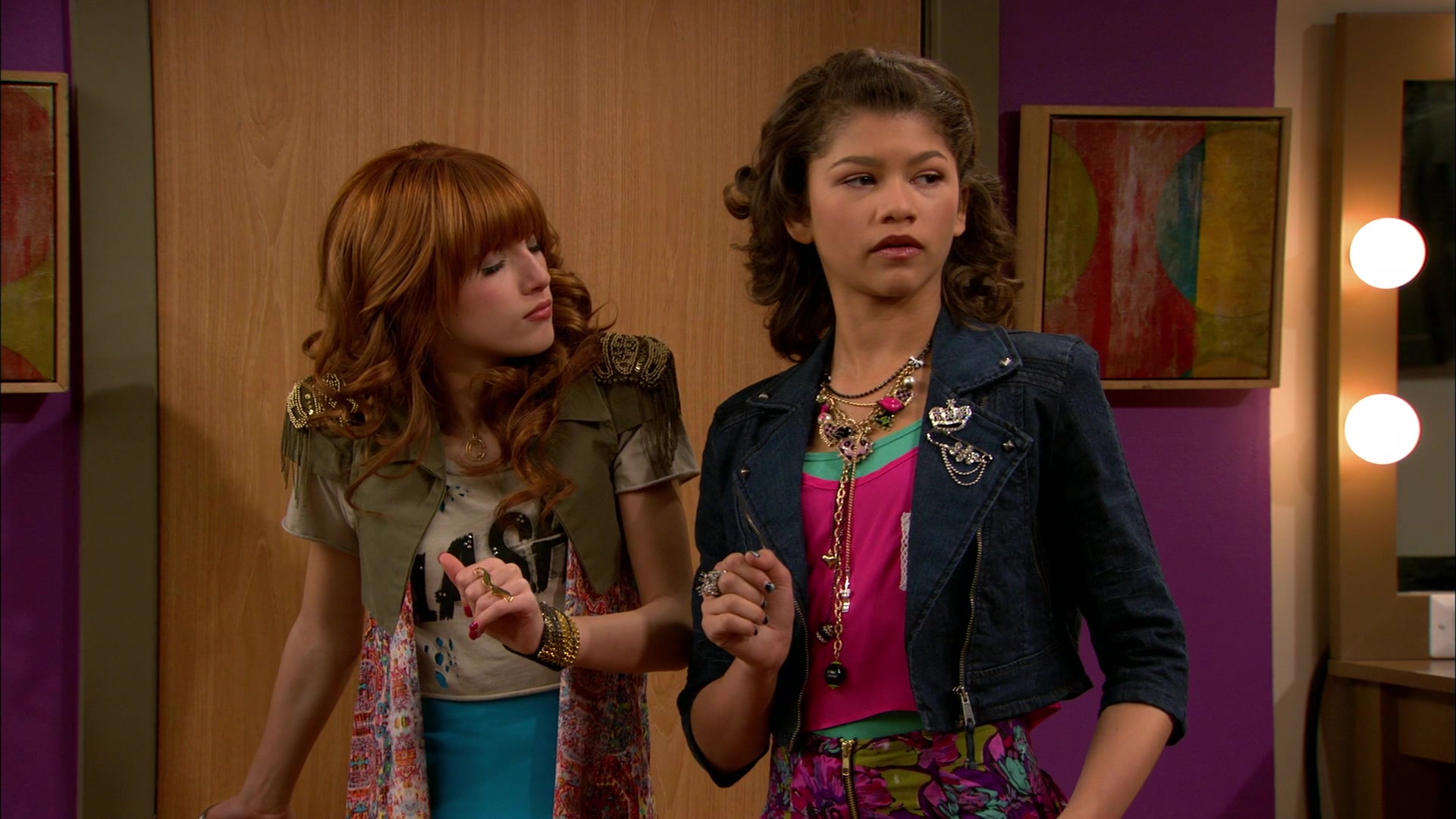Good_Luck_Charlie_S02E13_1080p_BTD_001348.jpg Good_Luck_Charlie_S02E13_1080p_BTD_001348.jpg