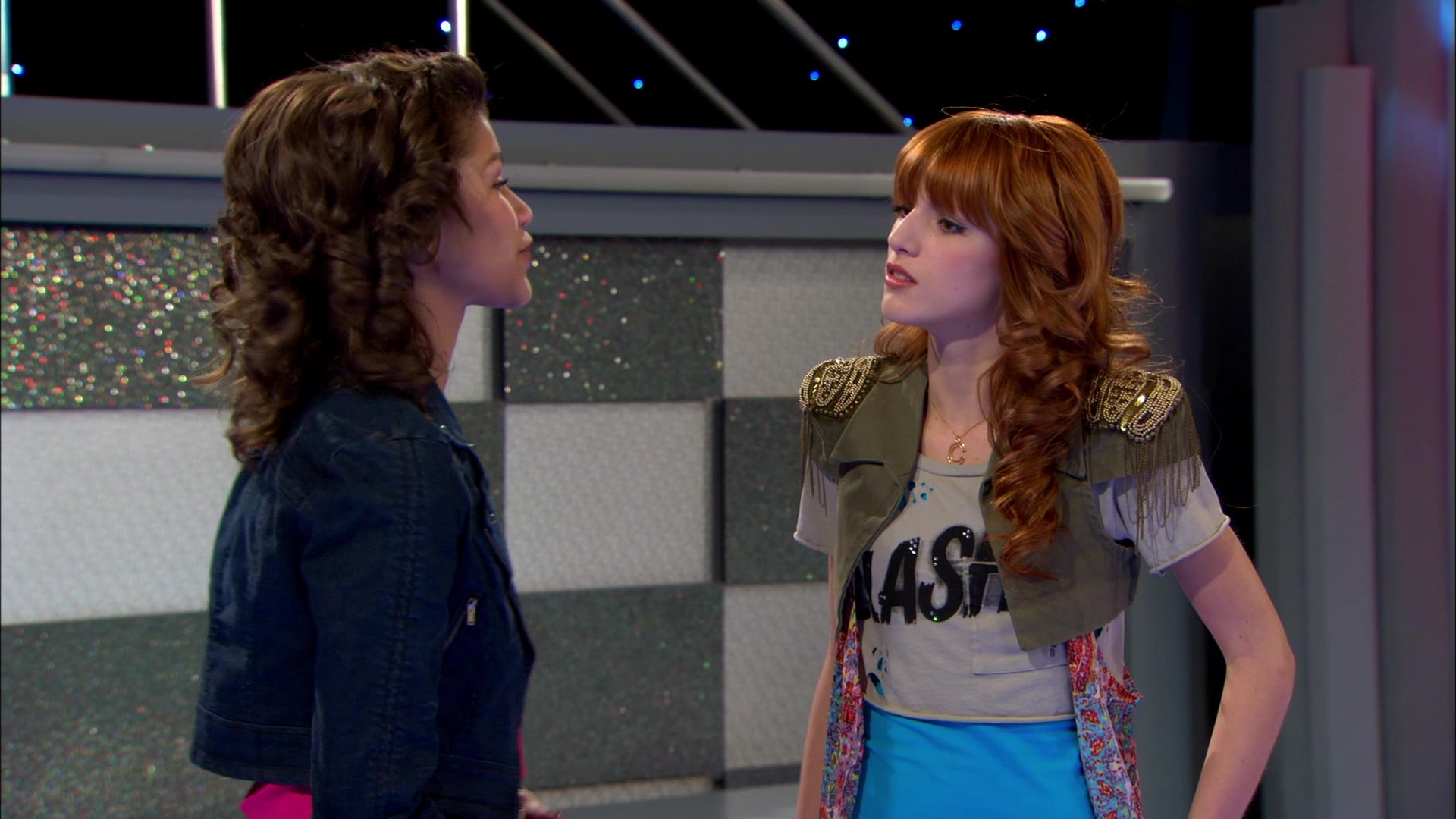 Good_Luck_Charlie_S02E13_1080p_BTD_001610.jpg Good_Luck_Charlie_S02E13_1080p_BTD_001610.jpg
