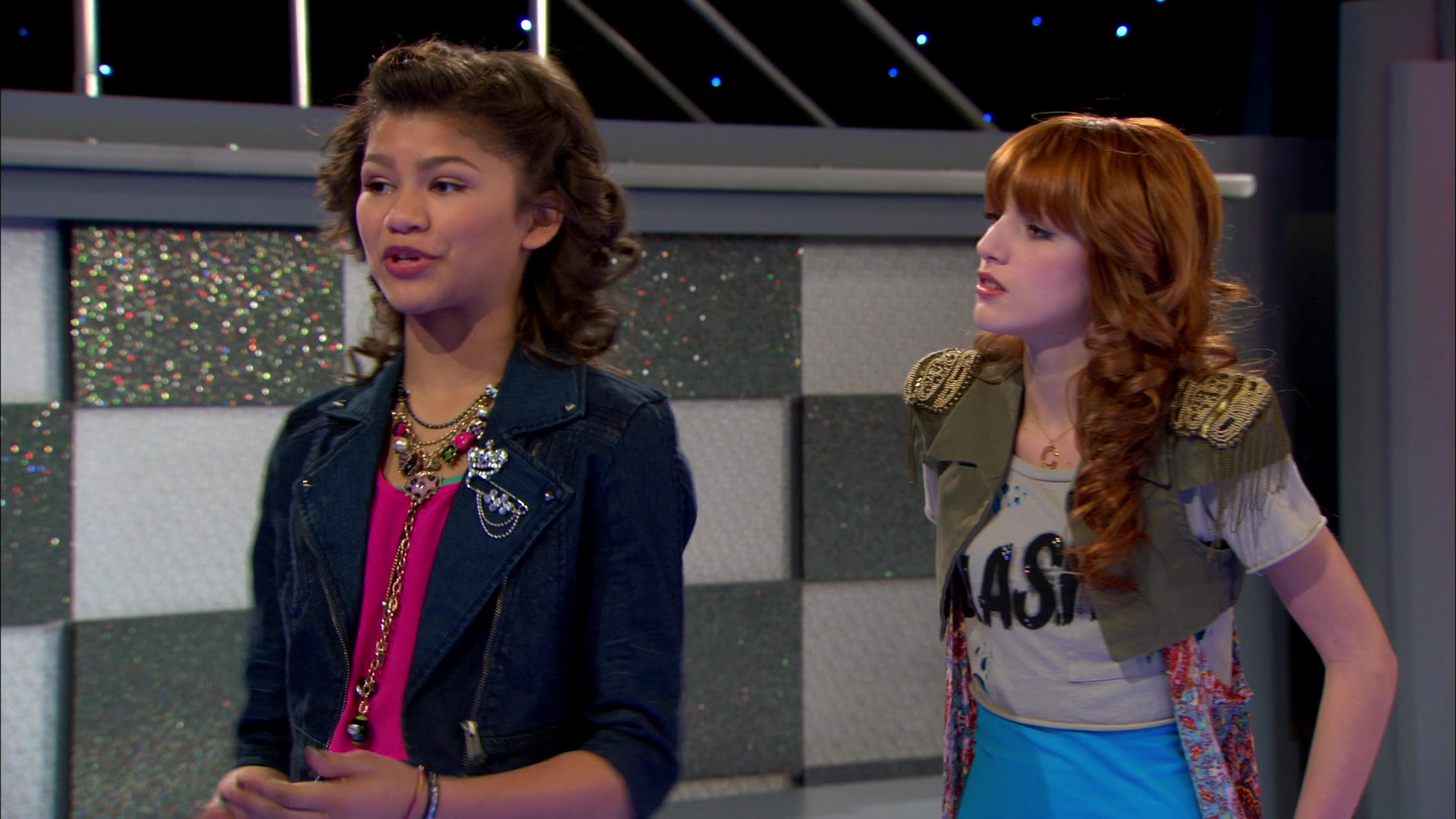 Good_Luck_Charlie_S02E13_1080p_BTD_001612.jpg Good_Luck_Charlie_S02E13_1080p_BTD_001612.jpg