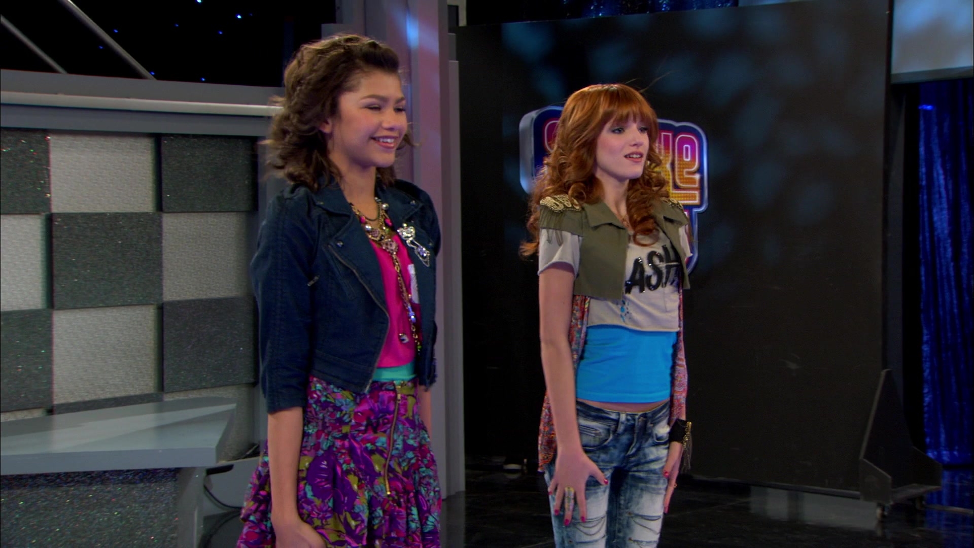 Good_Luck_Charlie_S02E13_1080p_BTD_001636.jpg Good_Luck_Charlie_S02E13_1080p_BTD_001636.jpg