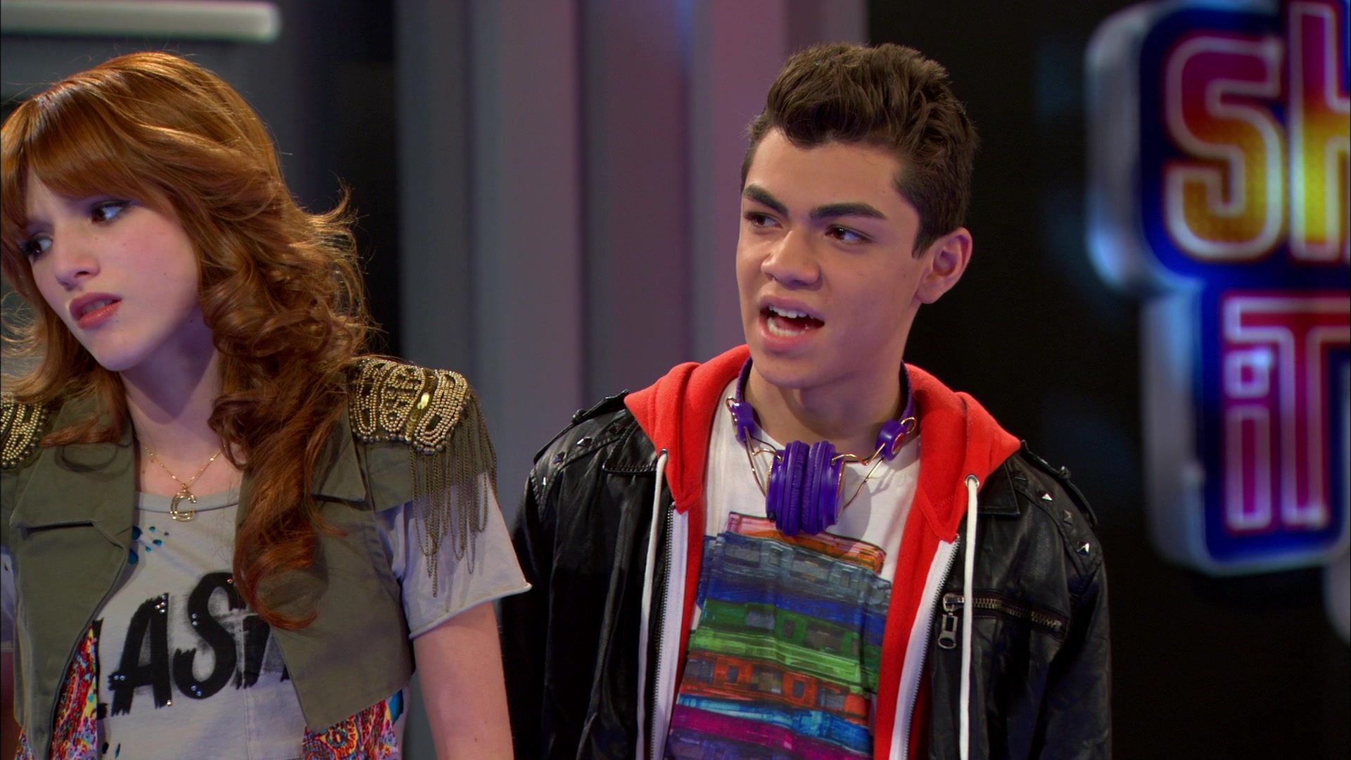 Good_Luck_Charlie_S02E13_1080p_BTD_001909.jpg Good_Luck_Charlie_S02E13_1080p_BTD_001909.jpg