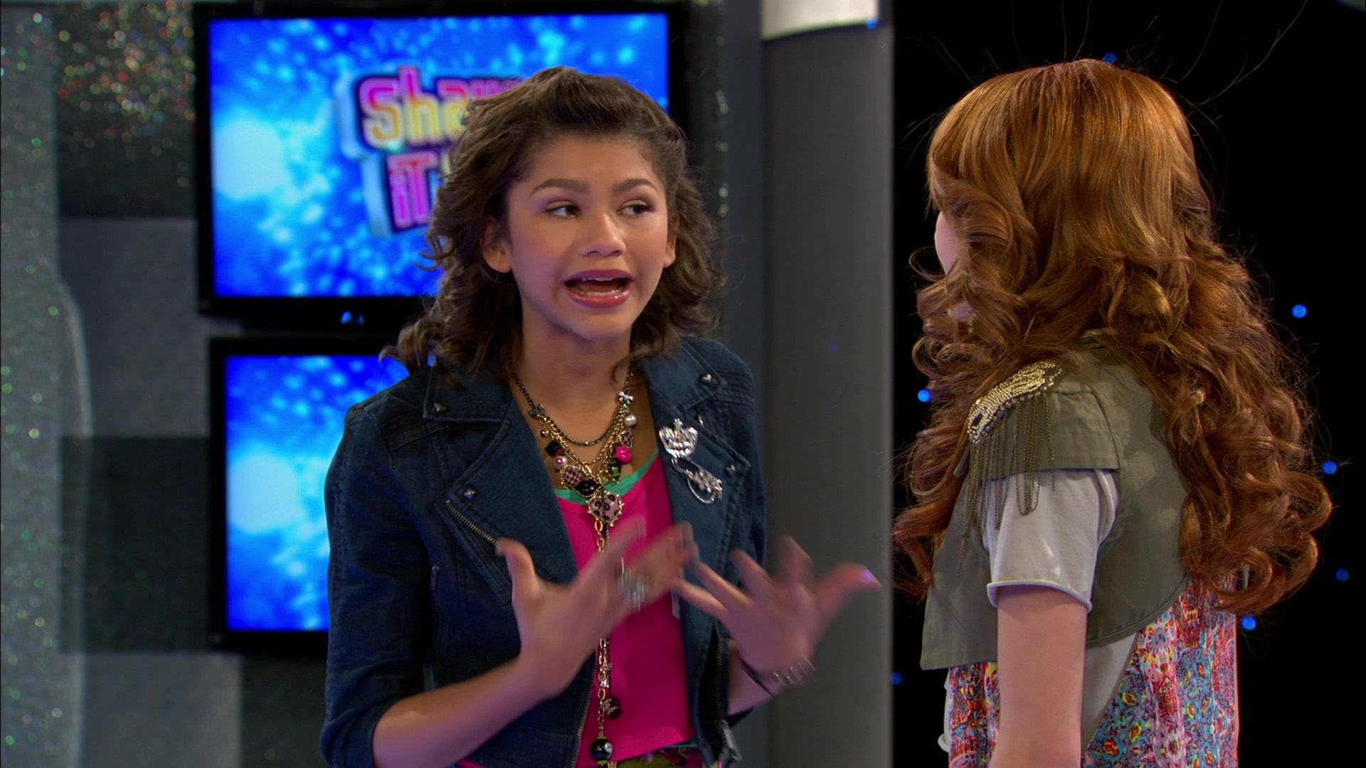 Good_Luck_Charlie_S02E13_1080p_BTD_001974.jpg