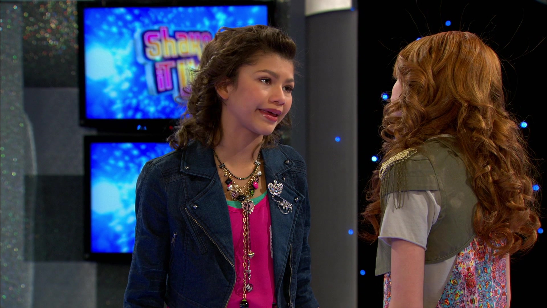 Good_Luck_Charlie_S02E13_1080p_BTD_001990.jpg