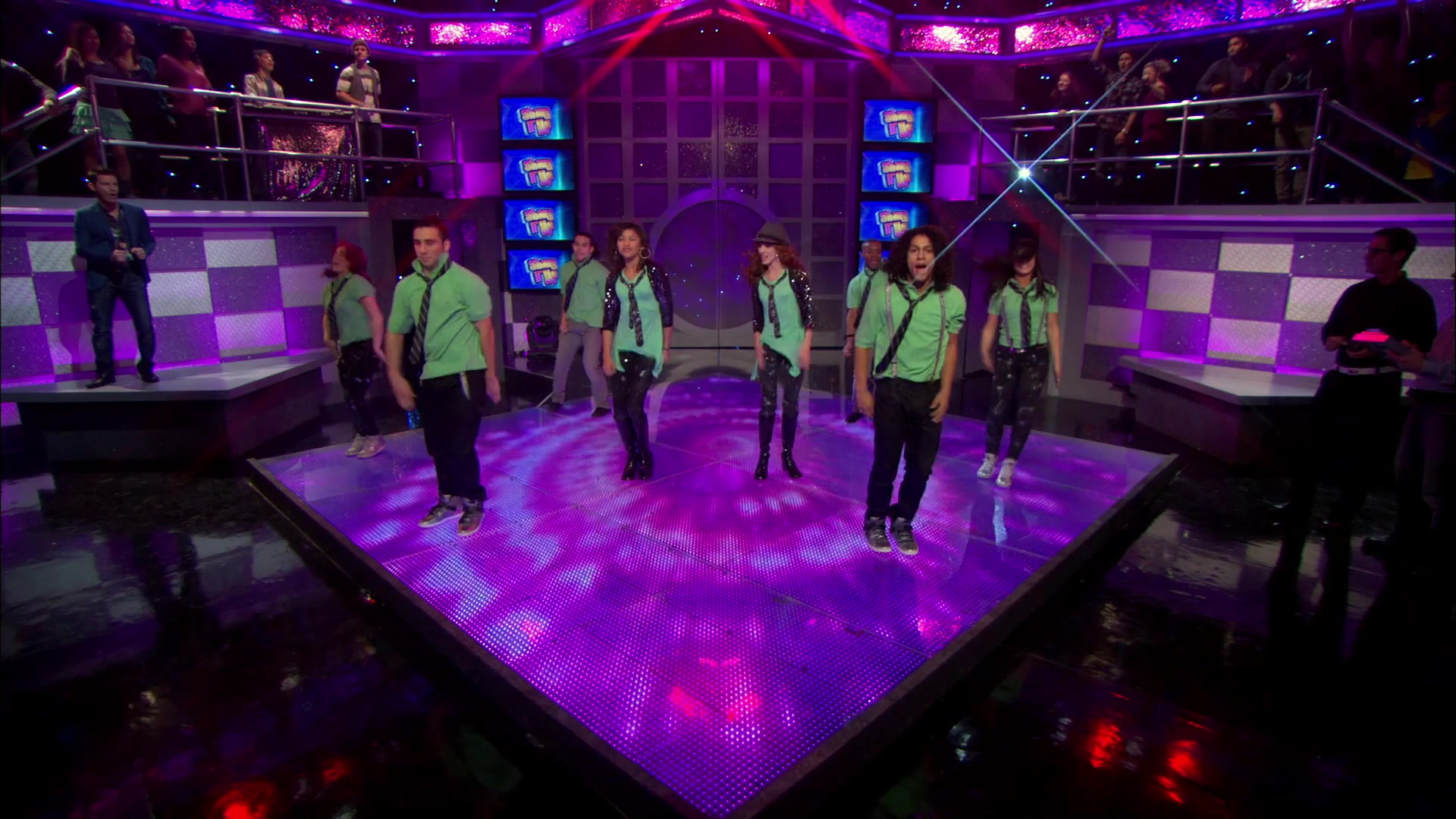 Good_Luck_Charlie_S02E13_1080p_BTD_002852.jpg Good_Luck_Charlie_S02E13_1080p_BTD_002852.jpg