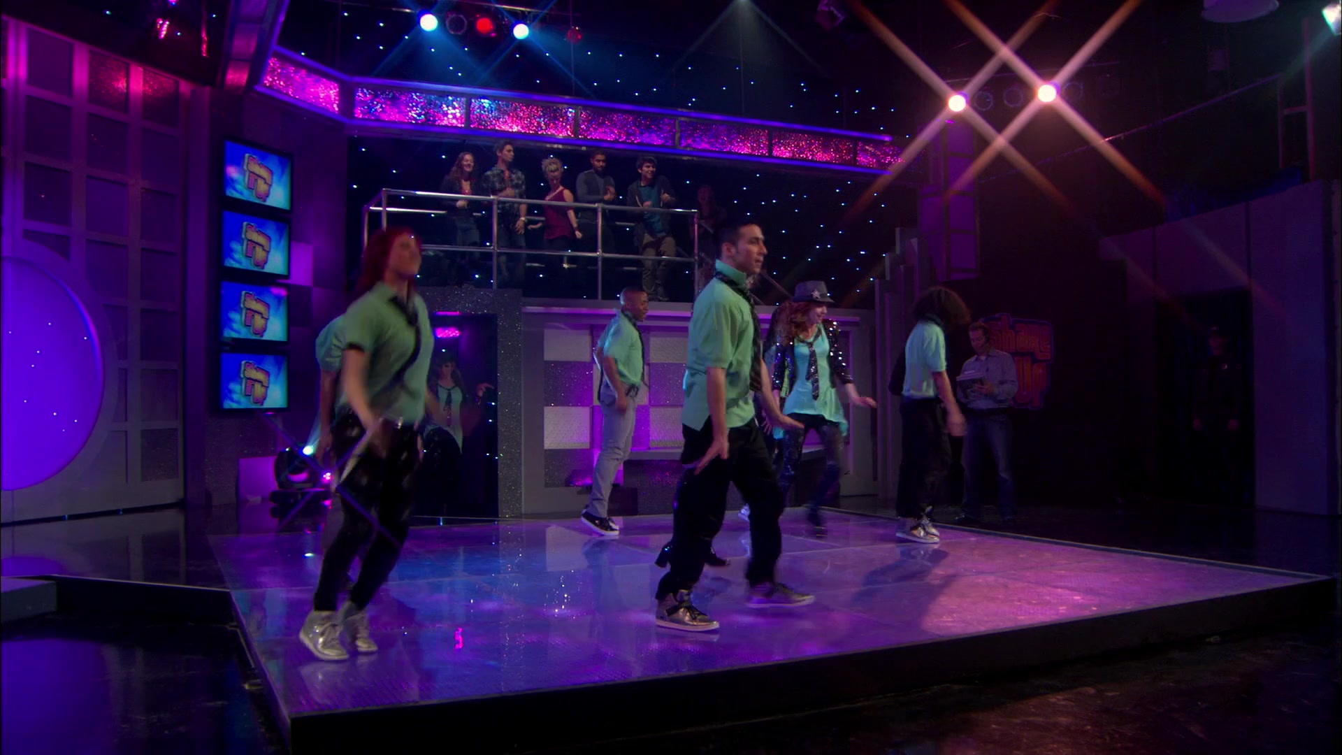 Good_Luck_Charlie_S02E13_1080p_BTD_002881.jpg Good_Luck_Charlie_S02E13_1080p_BTD_002881.jpg