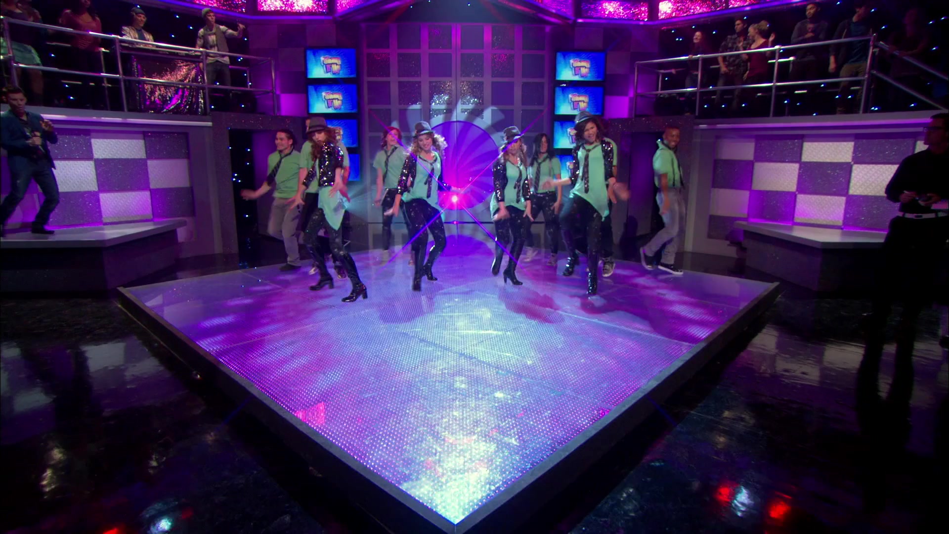 Good_Luck_Charlie_S02E13_1080p_BTD_002893.jpg Good_Luck_Charlie_S02E13_1080p_BTD_002893.jpg