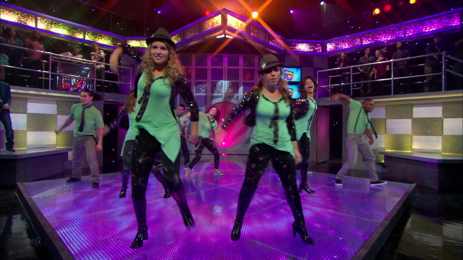 Good_Luck_Charlie_S02E13_1080p_BTD_002908.jpg Good_Luck_Charlie_S02E13_1080p_BTD_002908.jpg