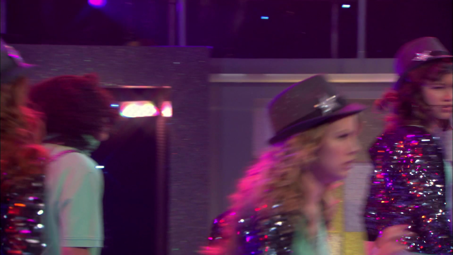 Good_Luck_Charlie_S02E13_1080p_BTD_002947.jpg Good_Luck_Charlie_S02E13_1080p_BTD_002947.jpg