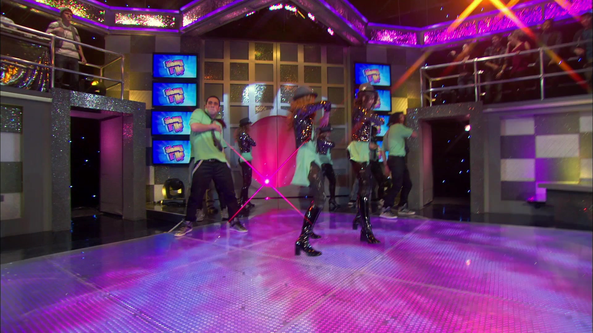 Good_Luck_Charlie_S02E13_1080p_BTD_002978.jpg Good_Luck_Charlie_S02E13_1080p_BTD_002978.jpg