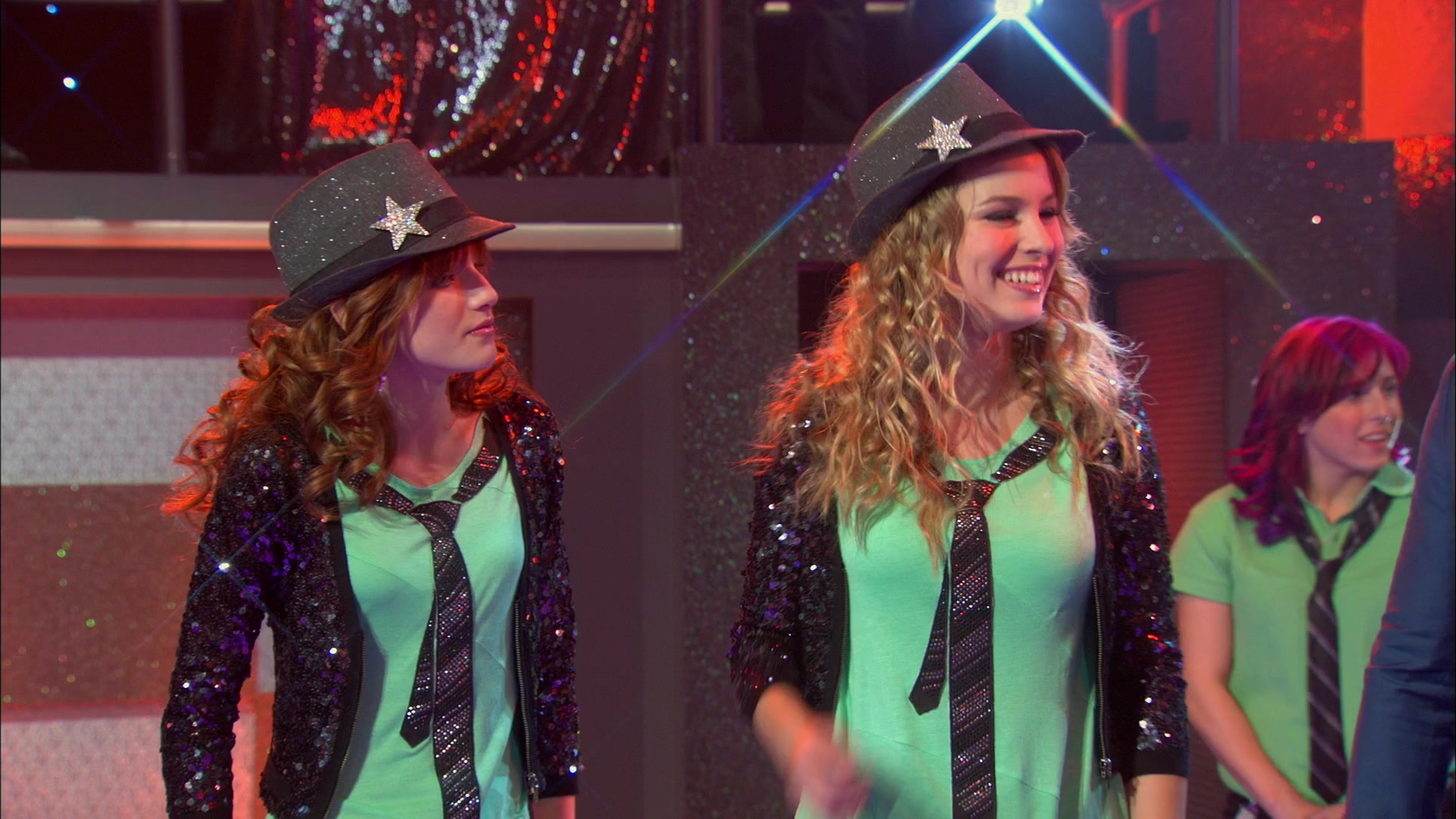 Good_Luck_Charlie_S02E13_1080p_BTD_003069.jpg Good_Luck_Charlie_S02E13_1080p_BTD_003069.jpg