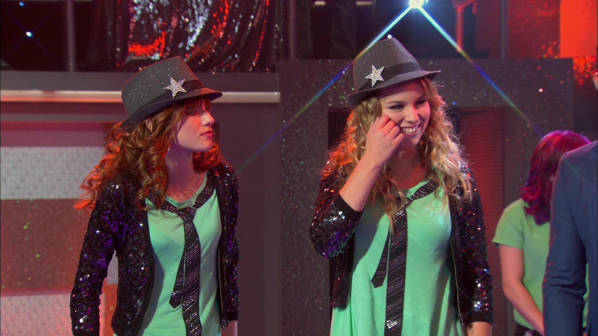 Good_Luck_Charlie_S02E13_1080p_BTD_003070.jpg Good_Luck_Charlie_S02E13_1080p_BTD_003070.jpg