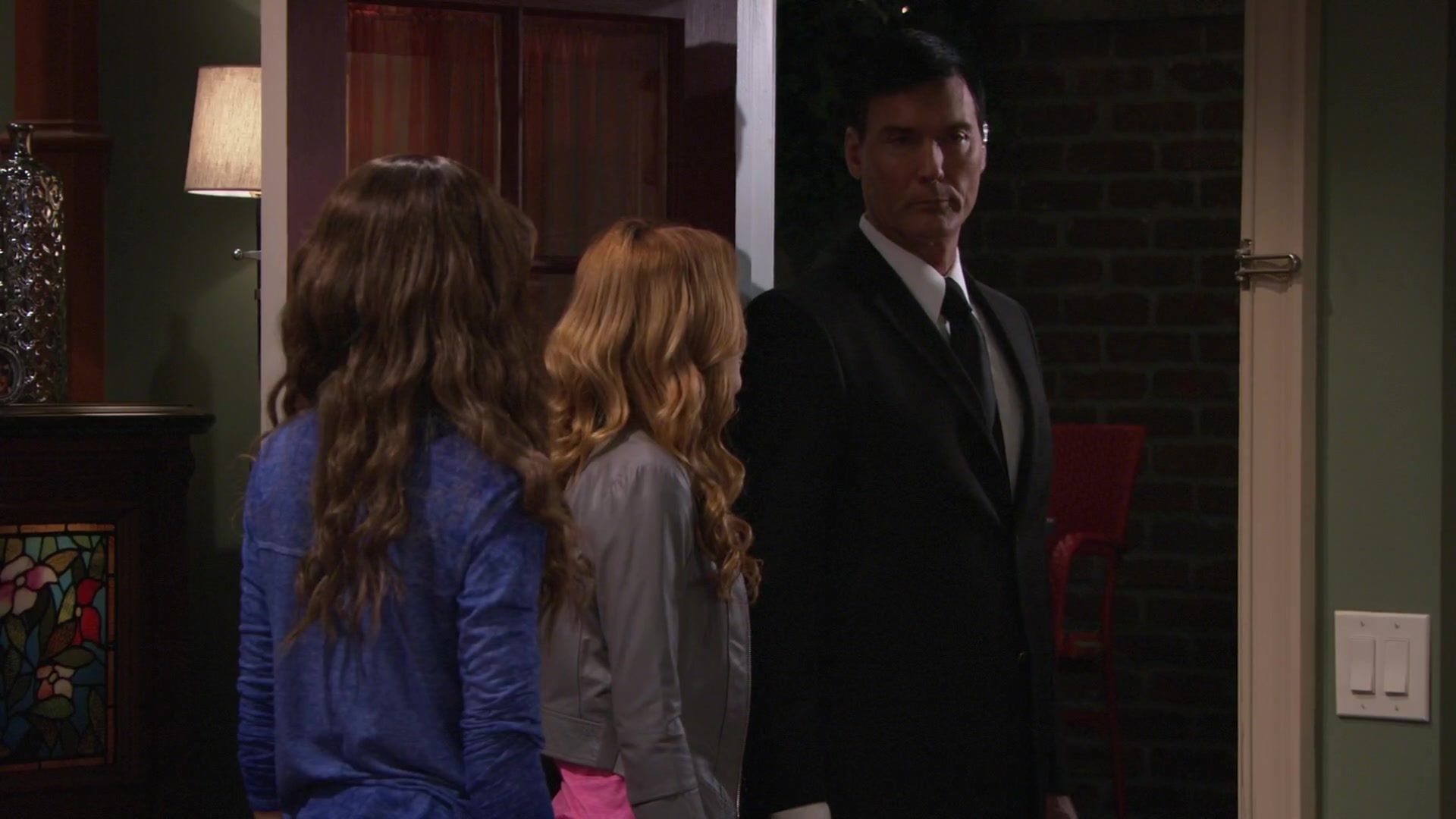 K_C_Undercover_S01E09_Spy_anoia_Will_Destroy_1080p_BTD_003019.jpg K_C_Undercover_S01E09_Spy_anoia_Will_Destroy_1080p_BTD_003019.jpg
