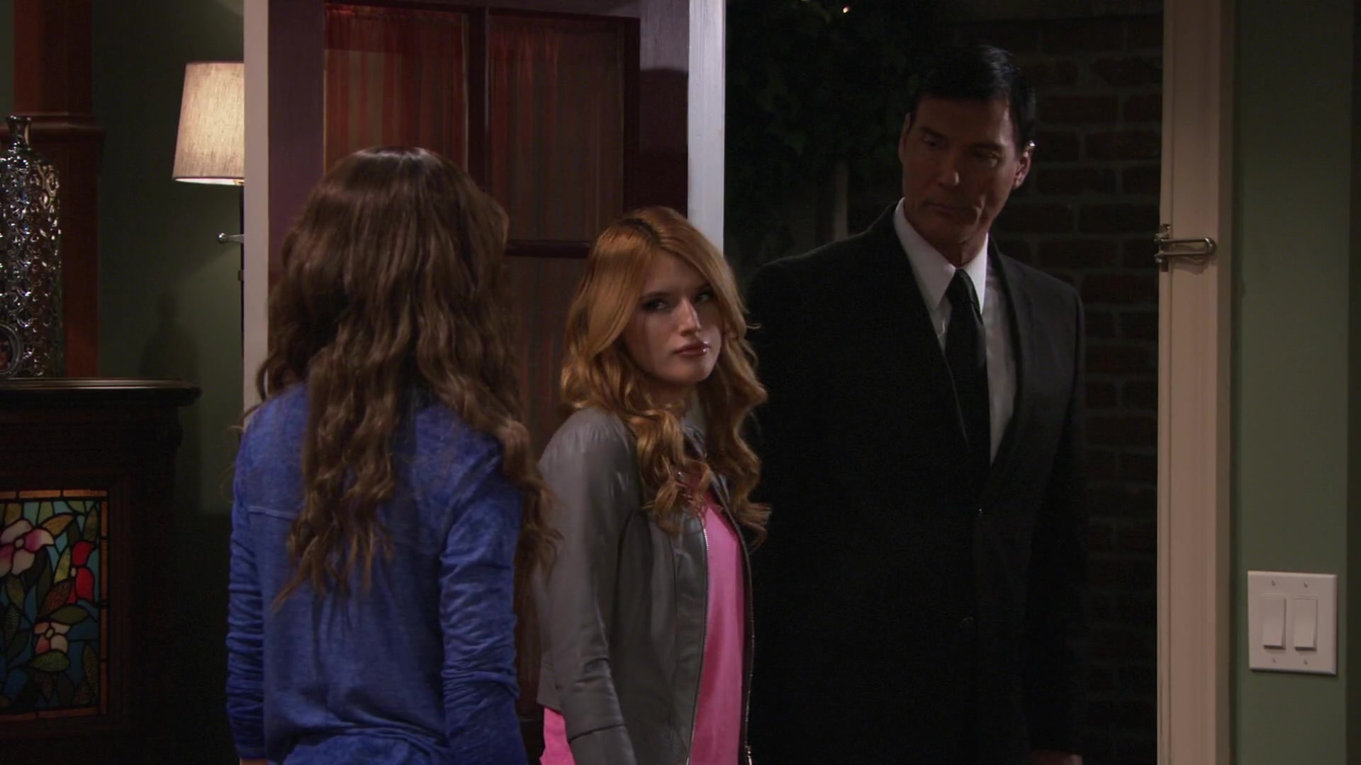 K_C_Undercover_S01E09_Spy_anoia_Will_Destroy_1080p_BTD_003021.jpg K_C_Undercover_S01E09_Spy_anoia_Will_Destroy_1080p_BTD_003021.jpg