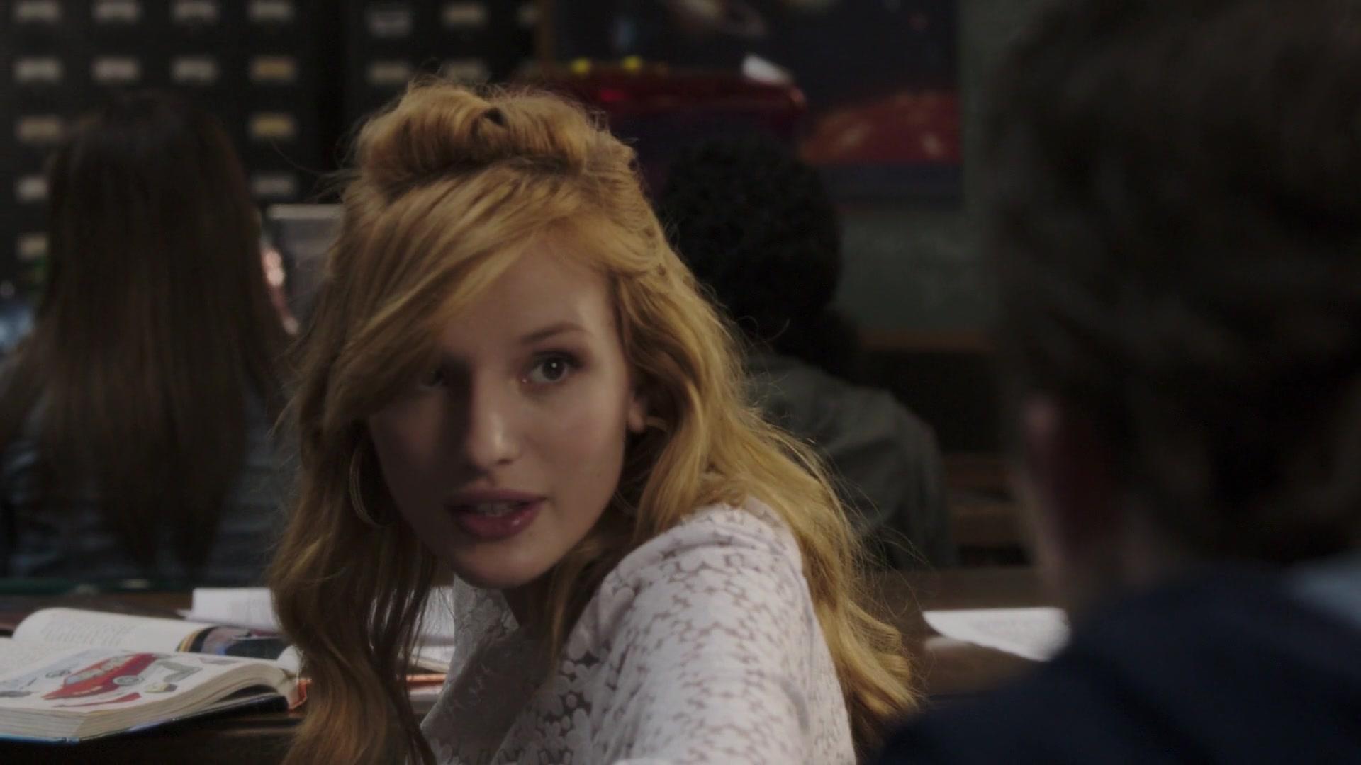 Mostly_Ghostly_Have_You_Met_My_Ghoulfriend_1080p_BluRay_BTD_005656.jpg