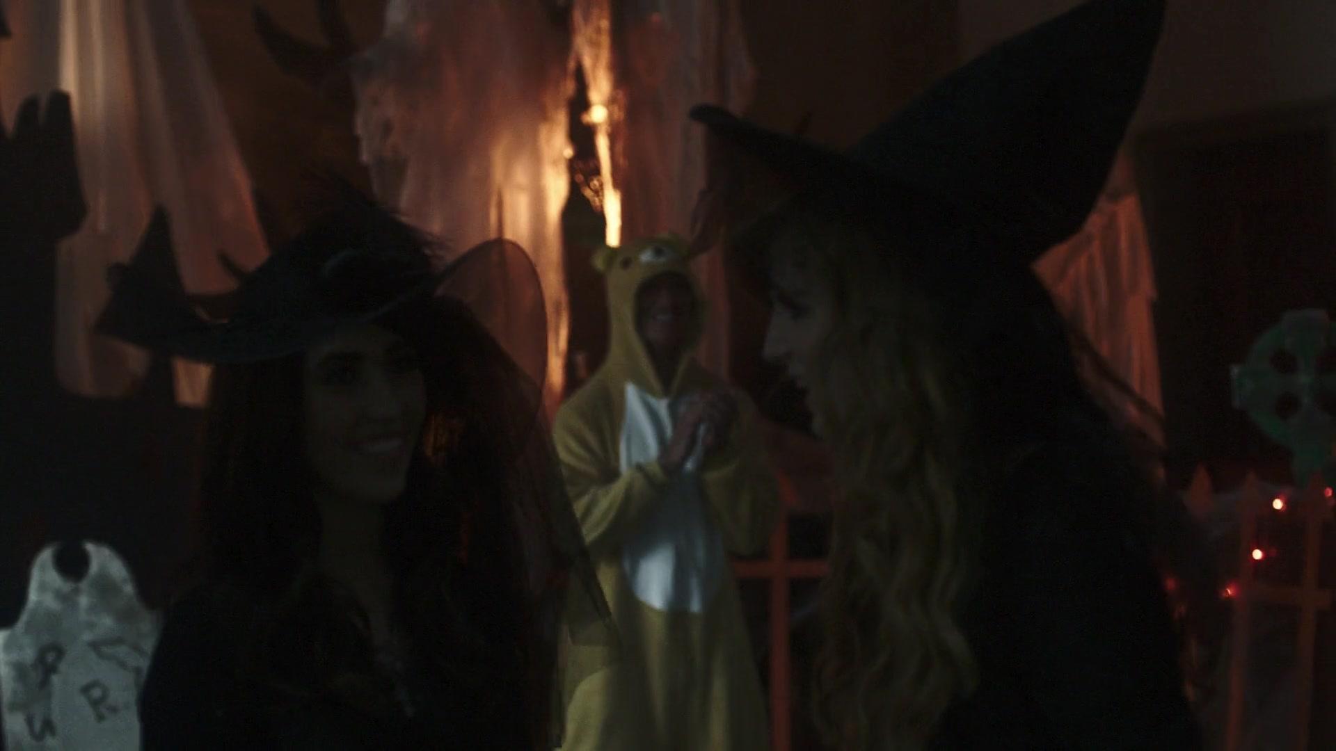 Mostly_Ghostly_Have_You_Met_My_Ghoulfriend_1080p_BluRay_BTD_009308.jpg