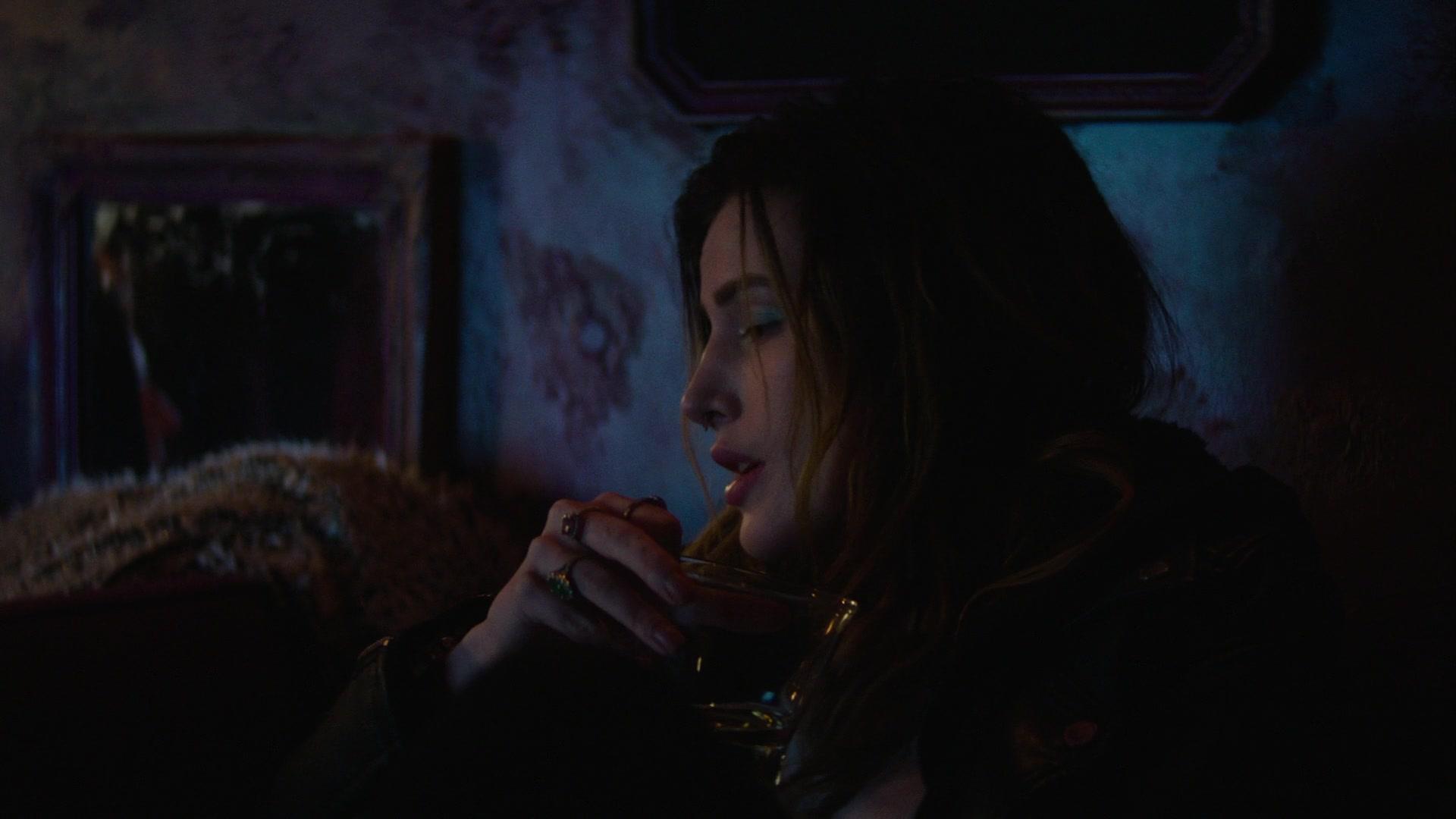 Paradise_City_2021_S01E01_1080p_BTD_002458.jpg Paradise_City_2021_S01E01_1080p_BTD_002458.jpg