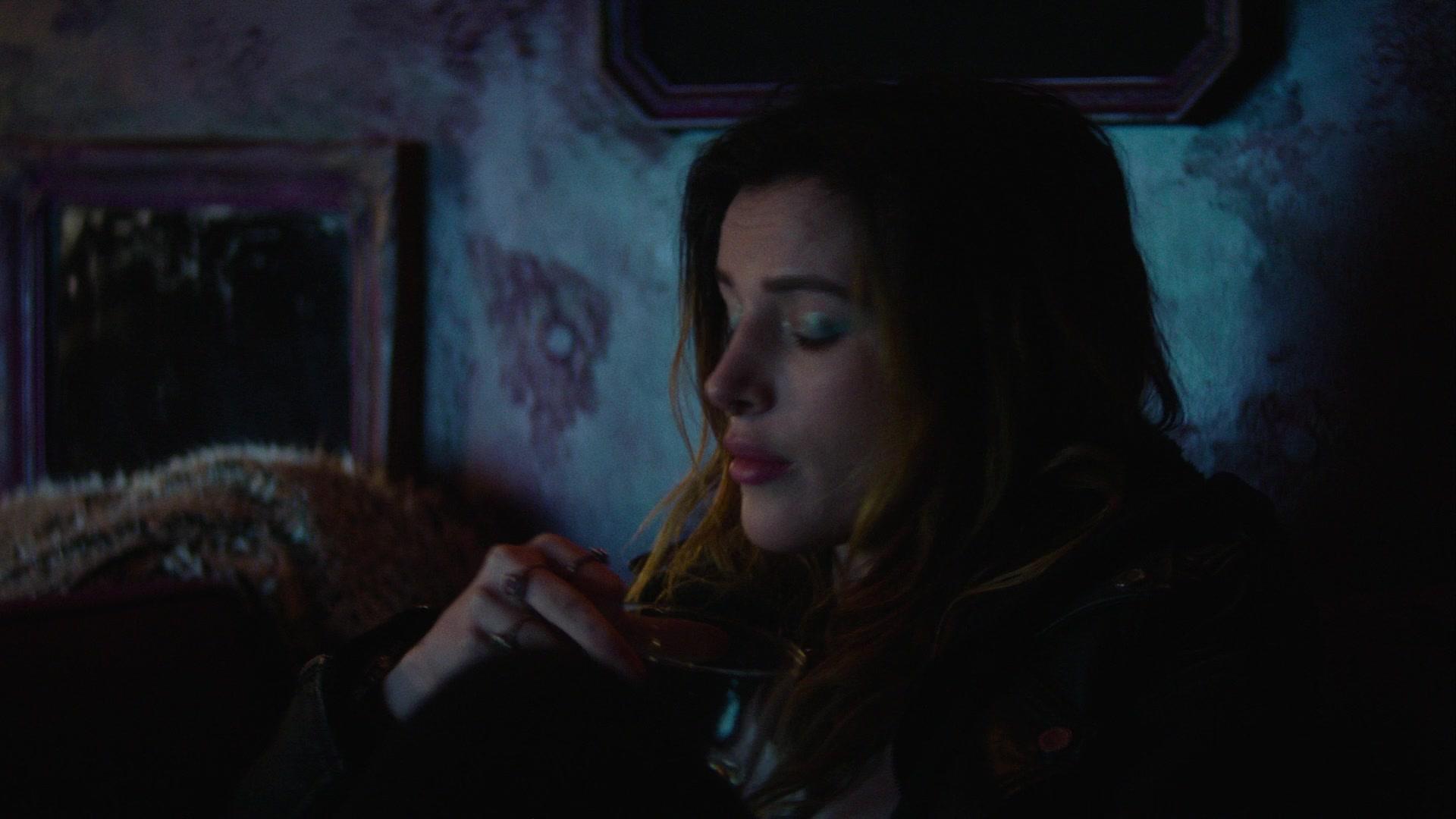 Paradise_City_2021_S01E01_1080p_BTD_002489.jpg