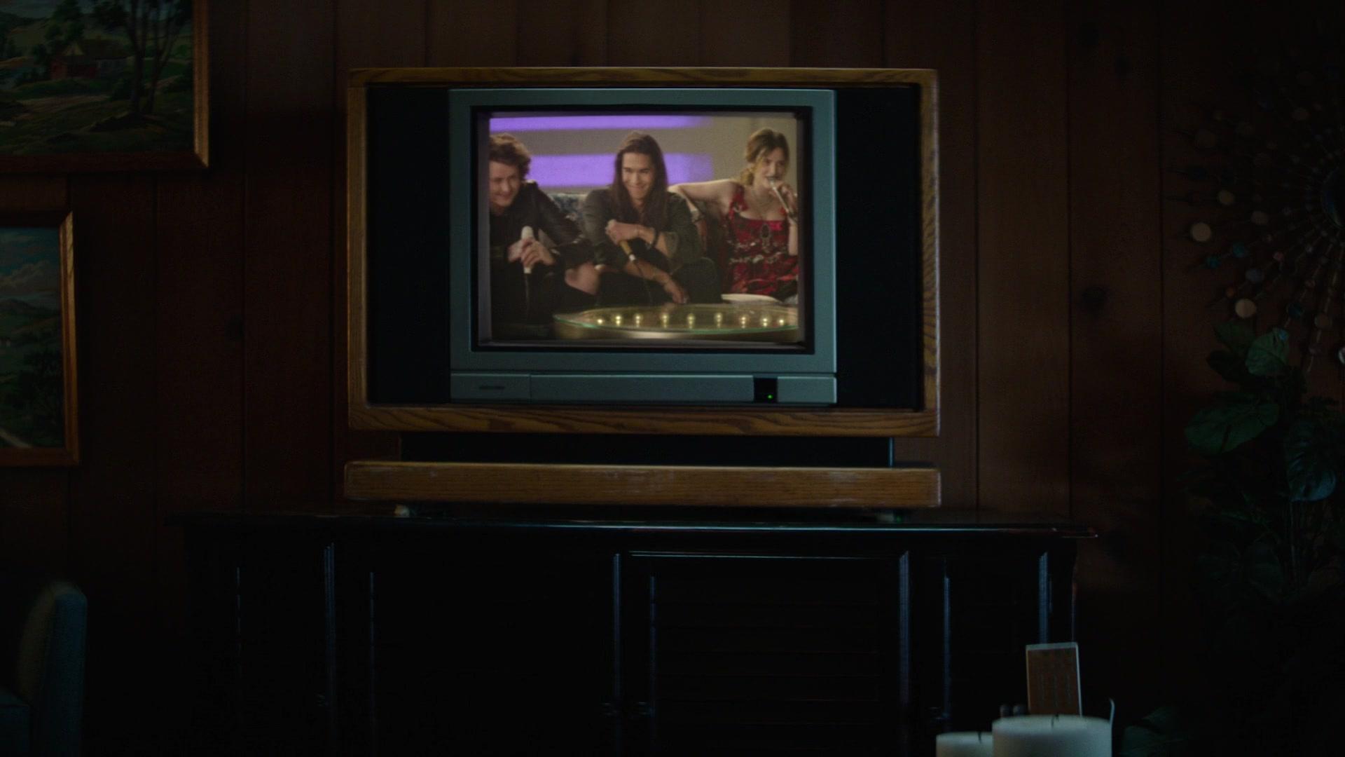 Paradise_City_2021_S01E02_1080p_BTD_004761.jpg