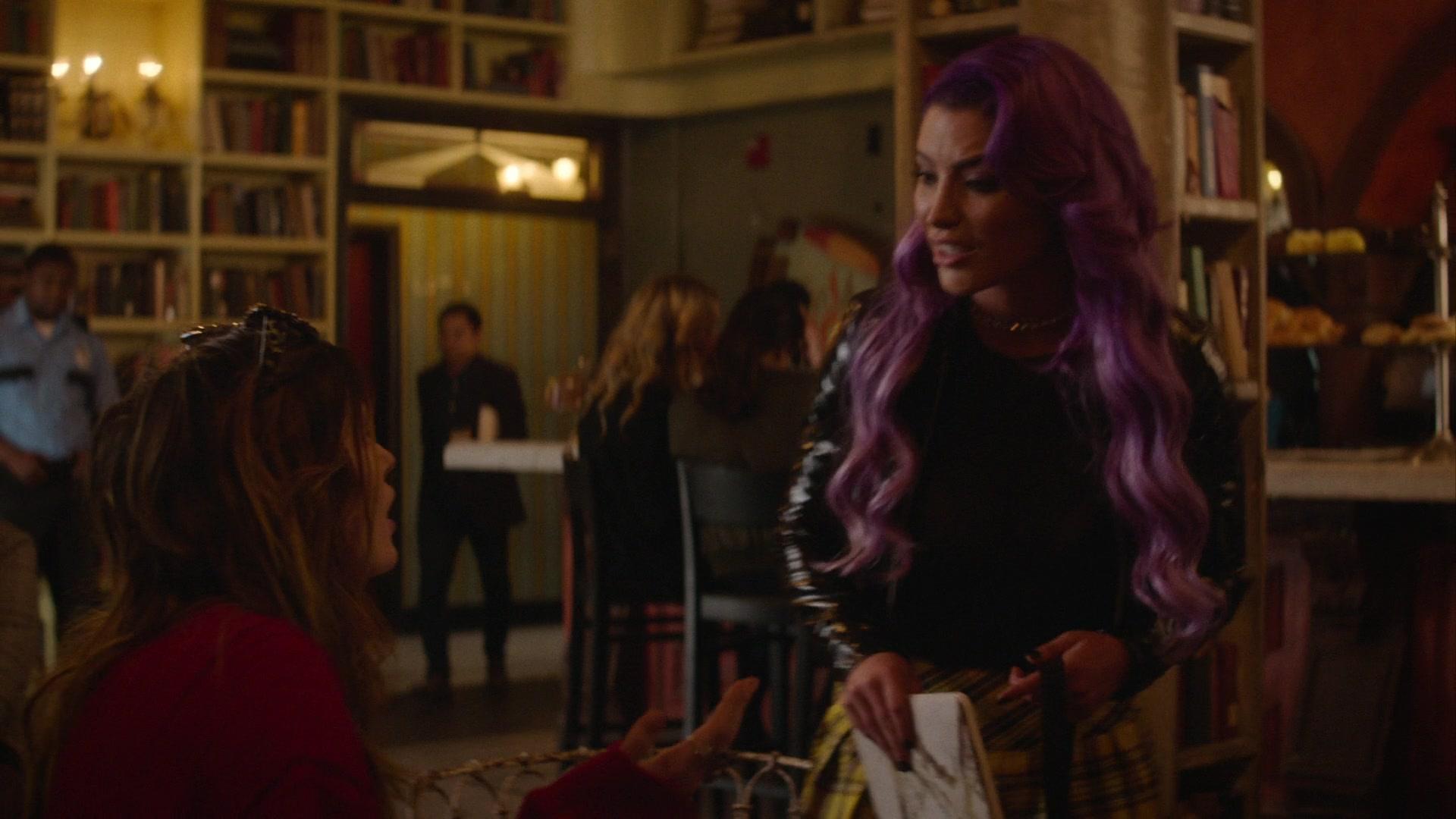 Paradise_City_2021_S01E03_1080p_BTD_001085.jpg