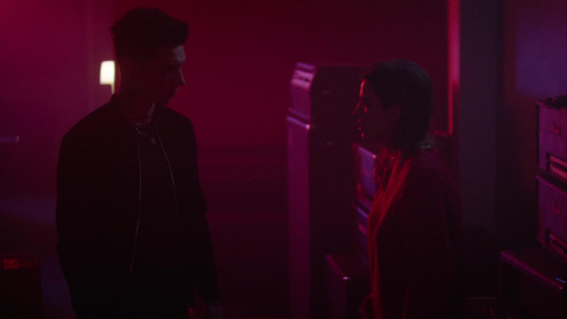 Paradise_City_2021_S01E03_1080p_BTD_004219.jpg Paradise_City_2021_S01E03_1080p_BTD_004219.jpg
