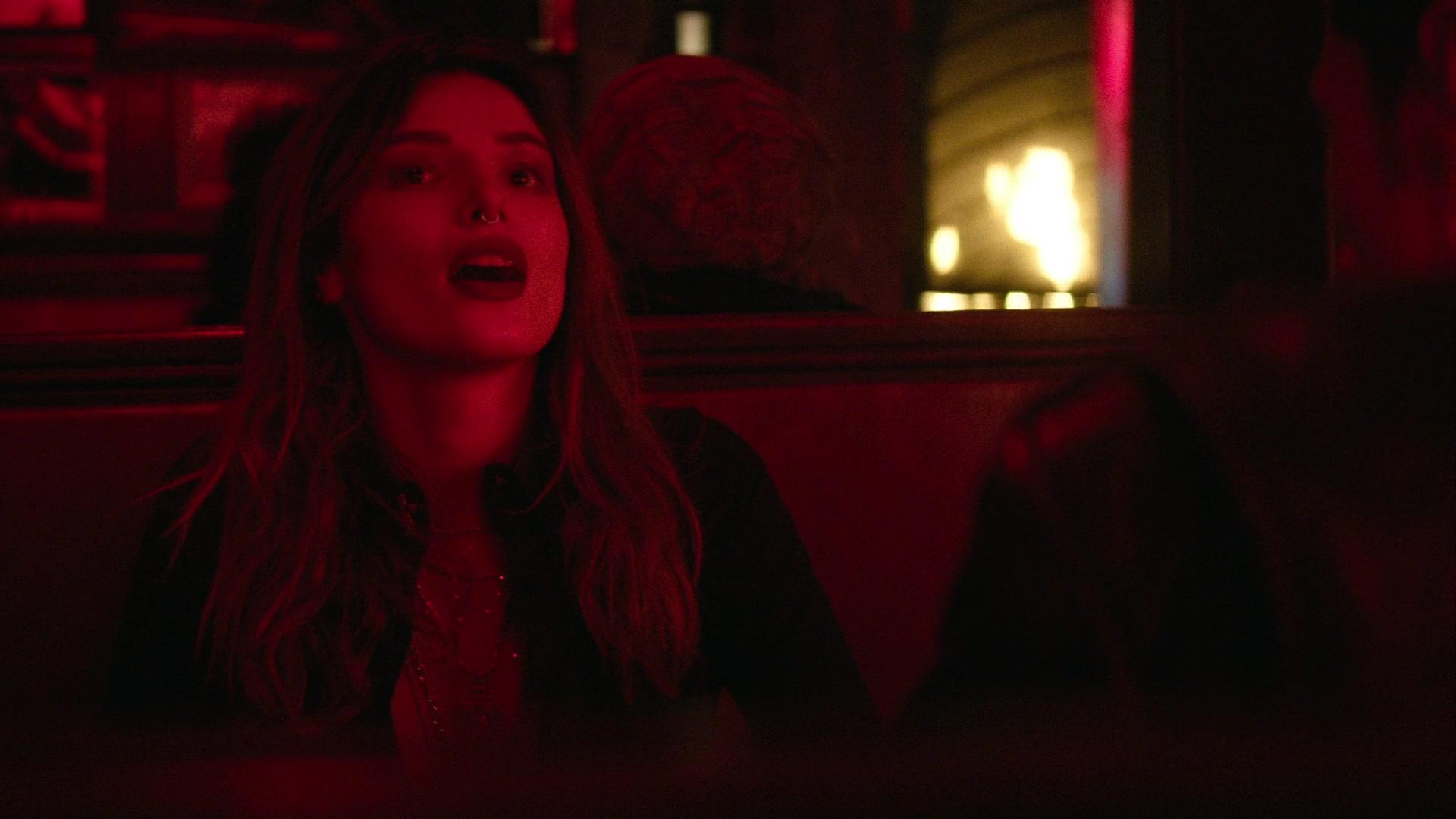 Paradise_City_2021_S01E05_1080p_BTD_001763.jpg