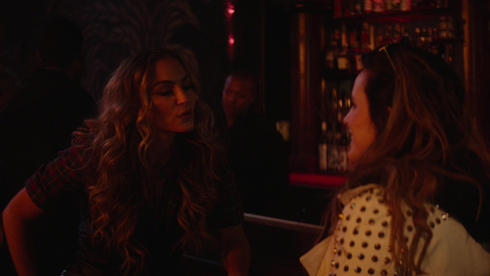 Paradise_City_2021_S01E07_1080p_BTD_003749.jpg