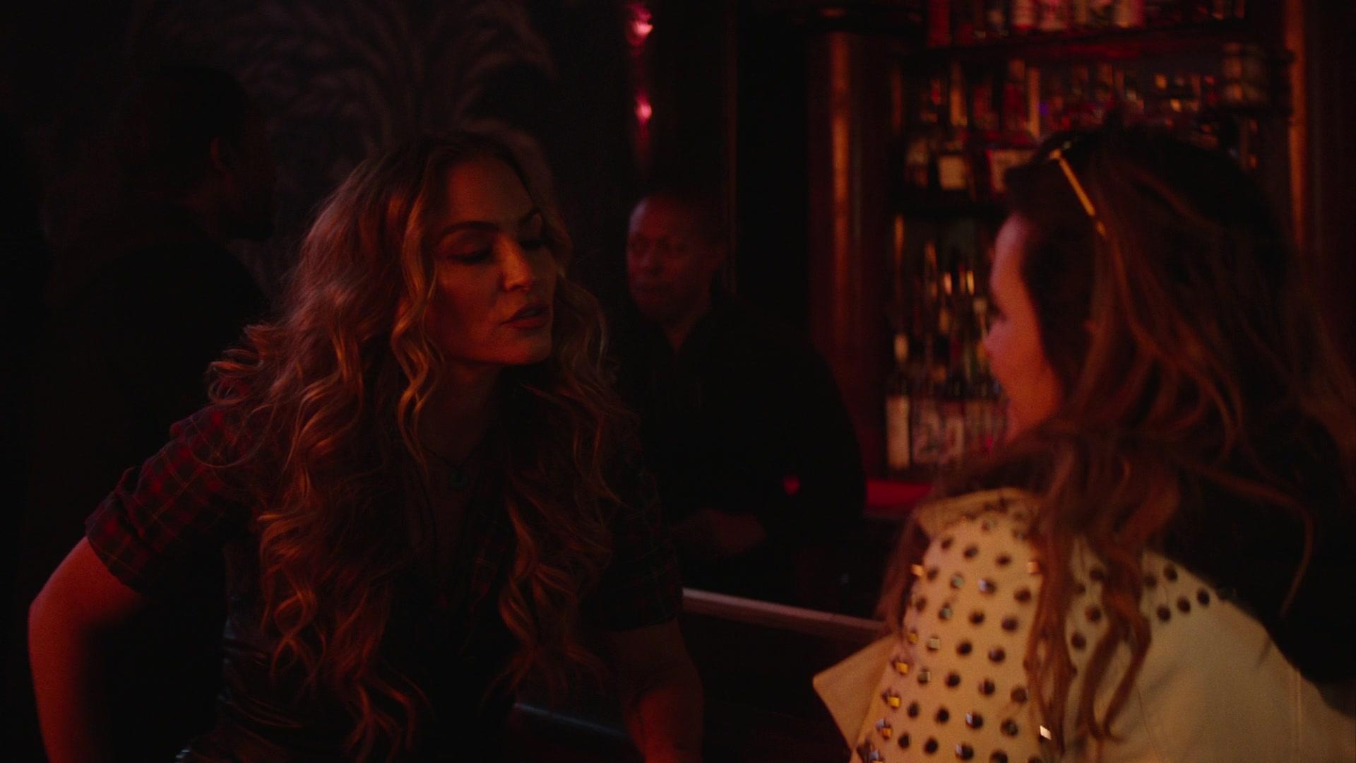 Paradise_City_2021_S01E07_1080p_BTD_003750.jpg