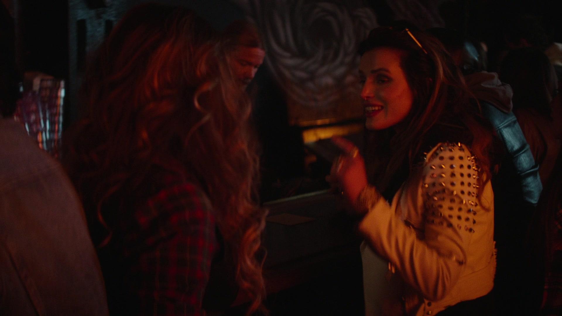 Paradise_City_2021_S01E07_1080p_BTD_003766.jpg