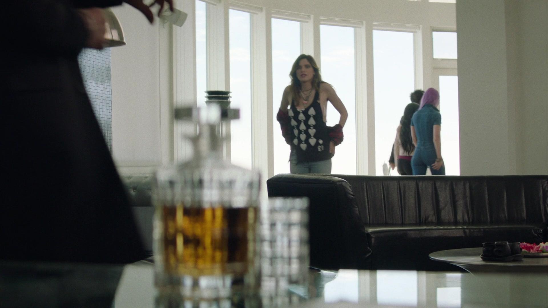 Paradise_City_2021_S01E08_1080p_BTD_000211.jpg