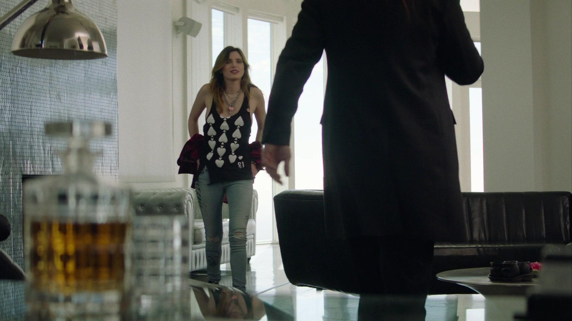 Paradise_City_2021_S01E08_1080p_BTD_000215.jpg