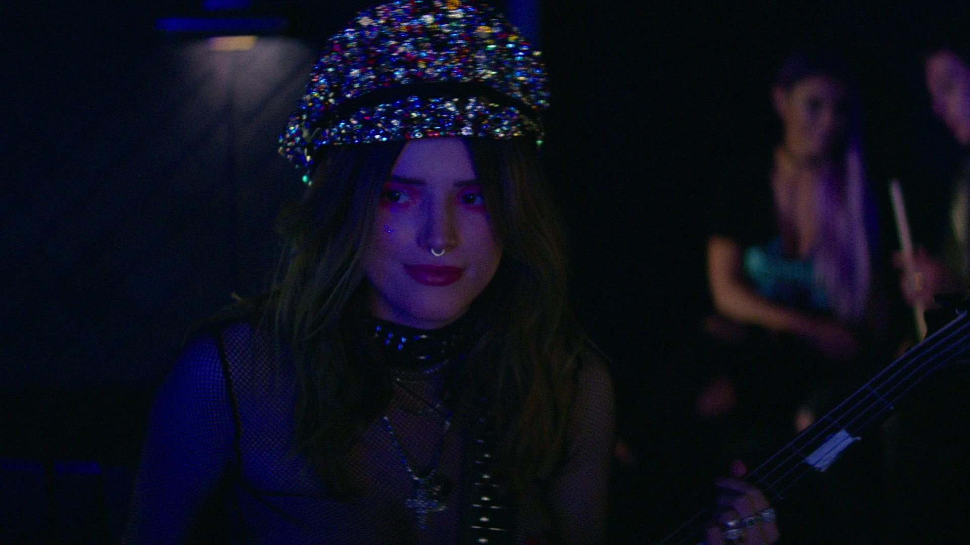 Paradise_City_2021_S01E08_1080p_BTD_001536.jpg