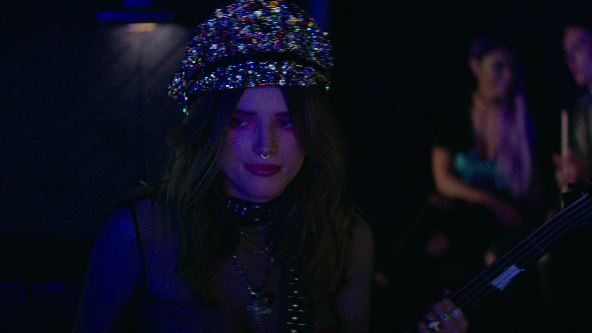 Paradise_City_2021_S01E08_1080p_BTD_001537.jpg