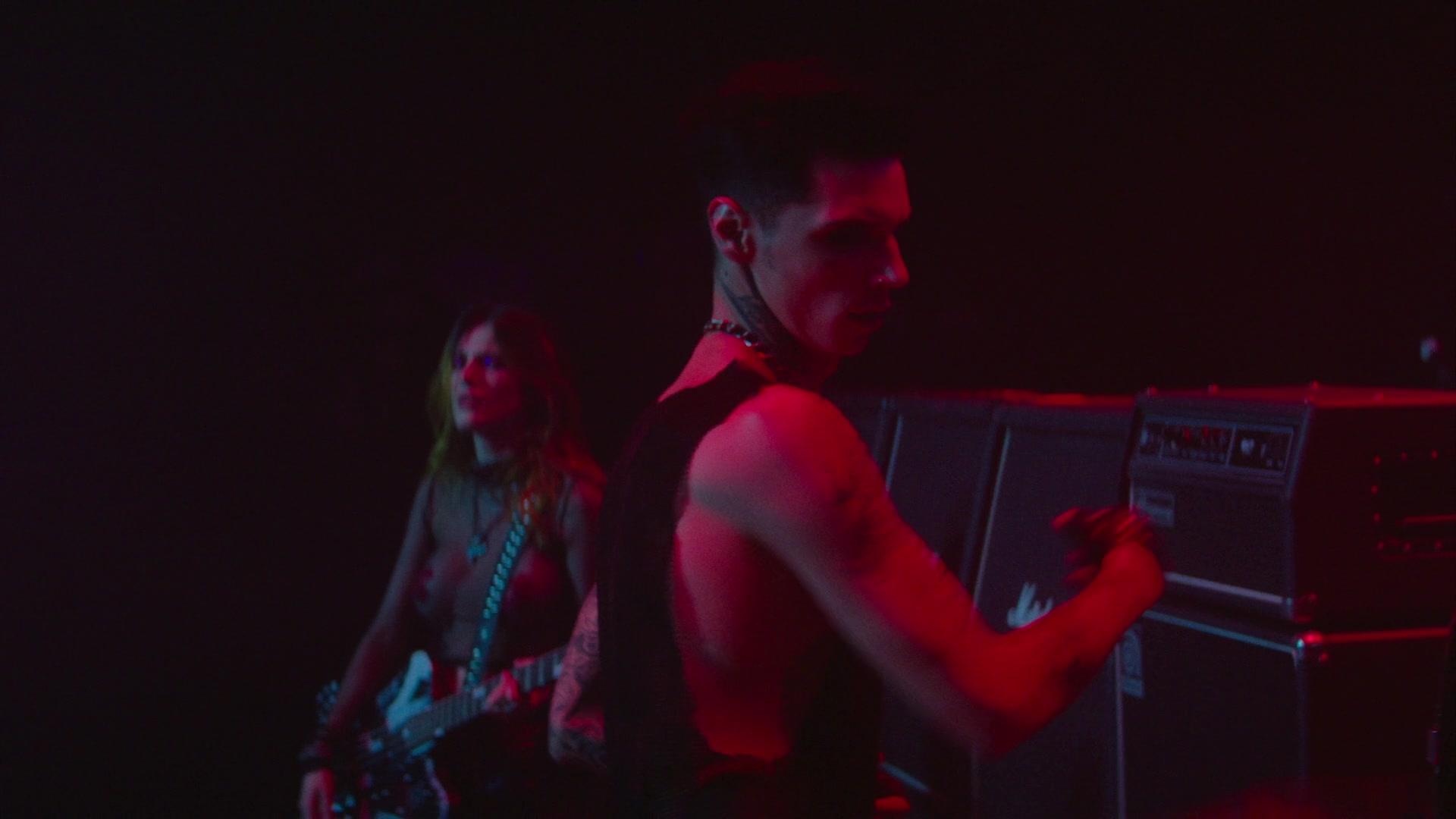 Paradise_City_2021_S01E08_1080p_BTD_002091.jpg