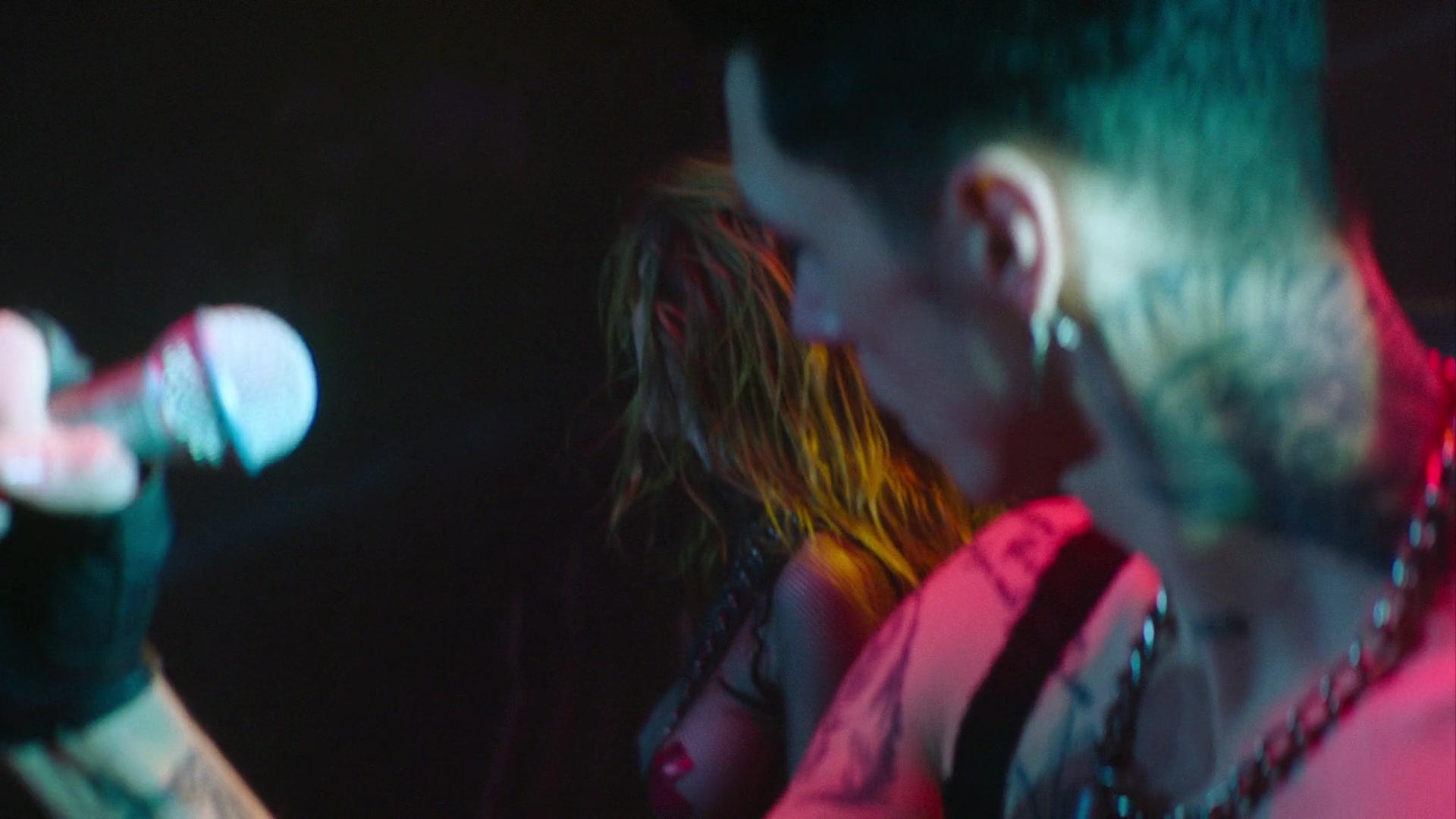 Paradise_City_2021_S01E08_1080p_BTD_002490.jpg