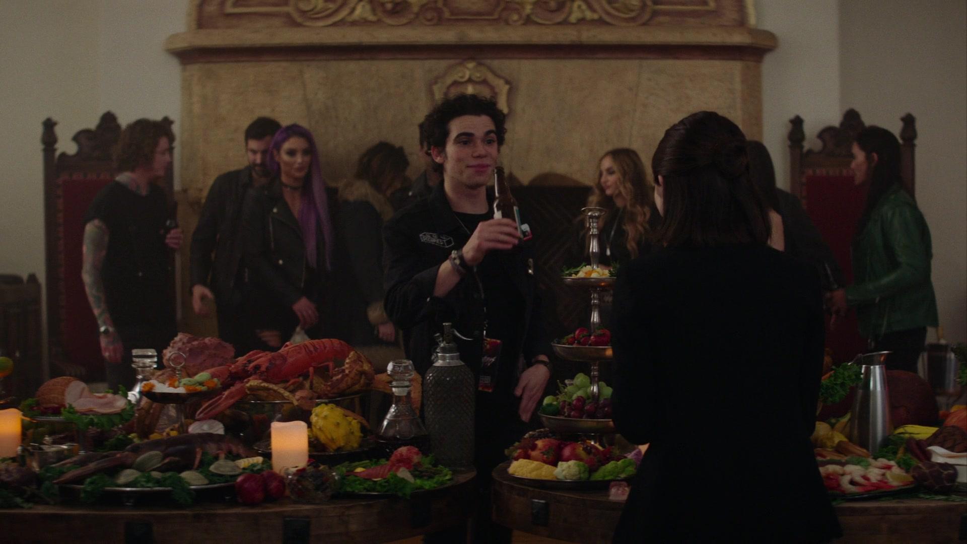 Paradise_City_2021_S01E08_1080p_BTD_005078.jpg