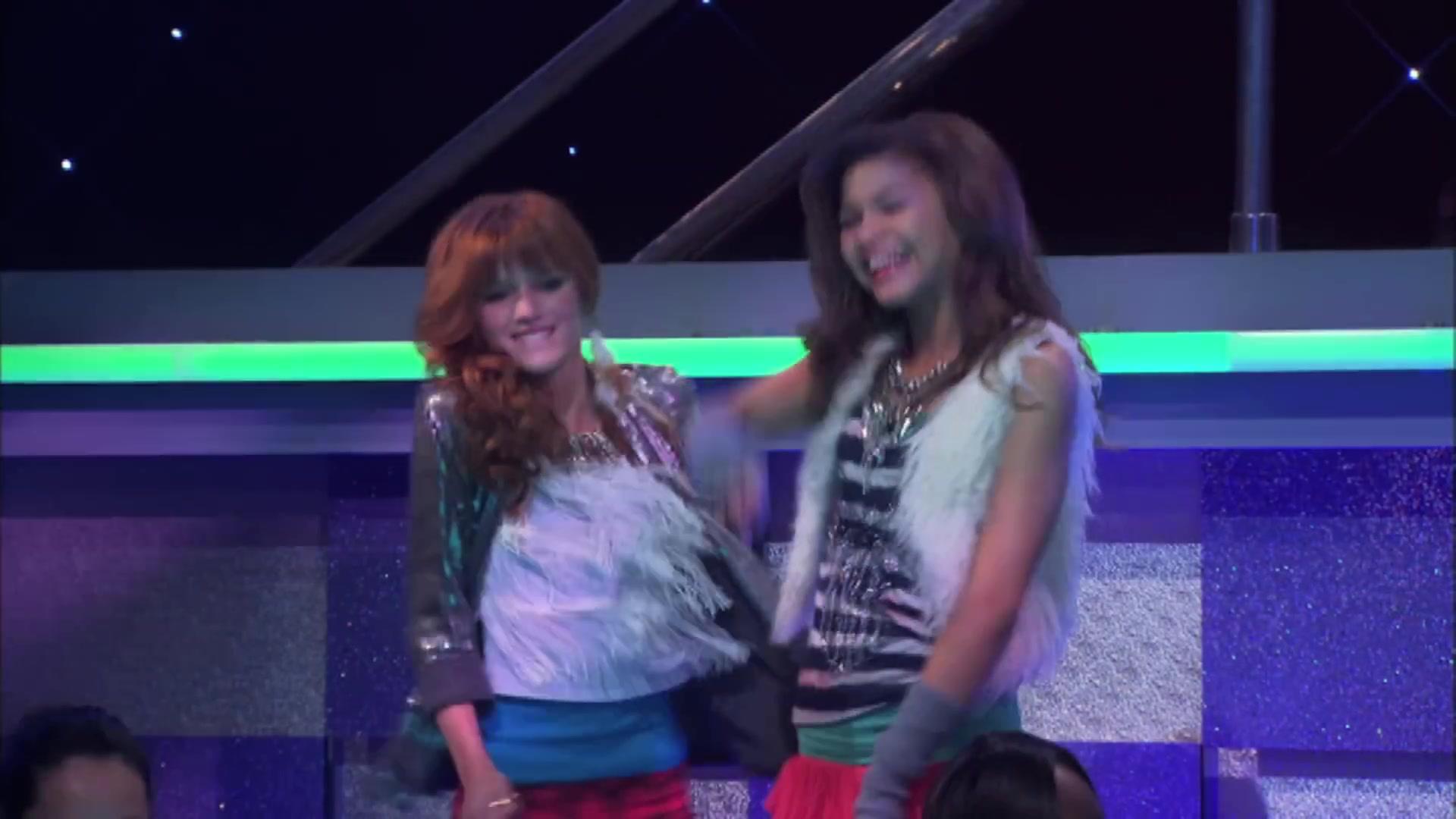 ShakeItUp_ThemeSong_BTD_039.jpg ShakeItUp_ThemeSong_BTD_039.jpg