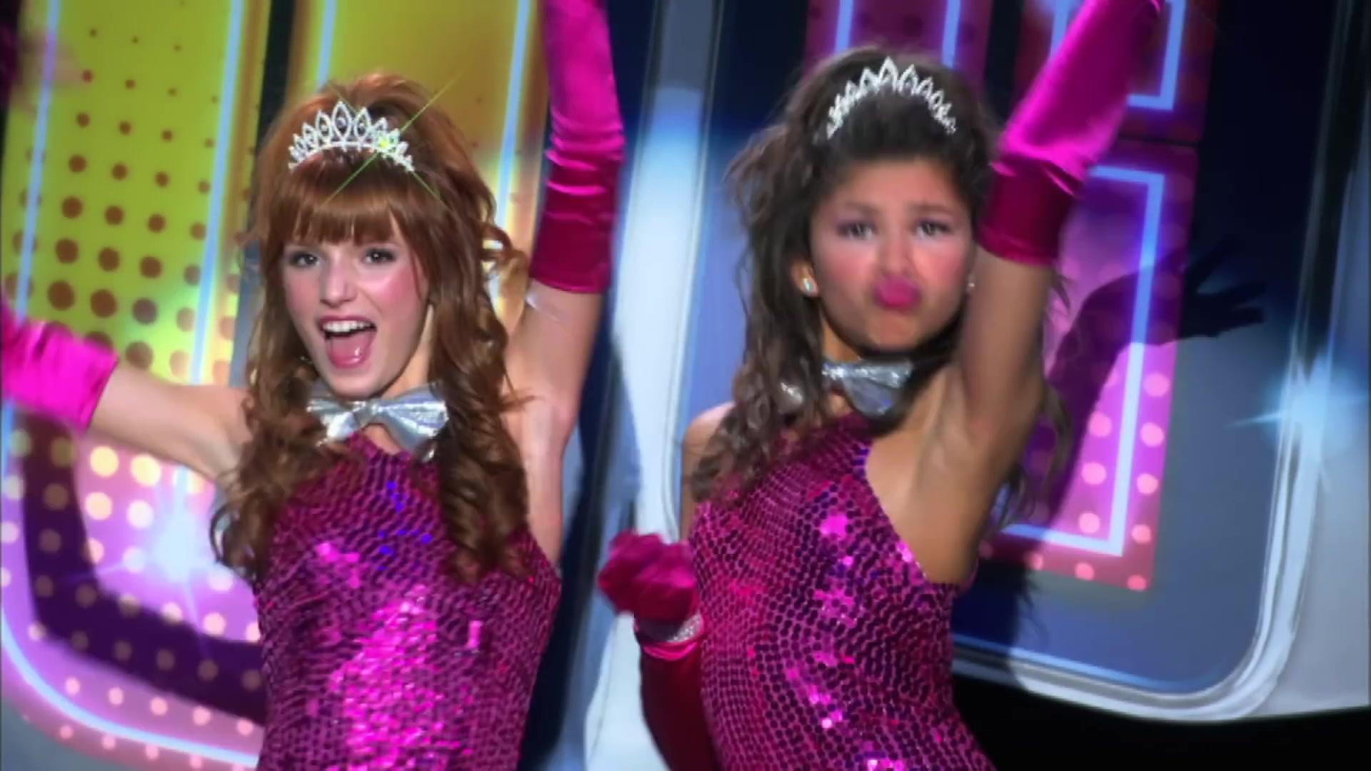 ShakeItUp_ThemeSong_BTD_048.jpg ShakeItUp_ThemeSong_BTD_048.jpg