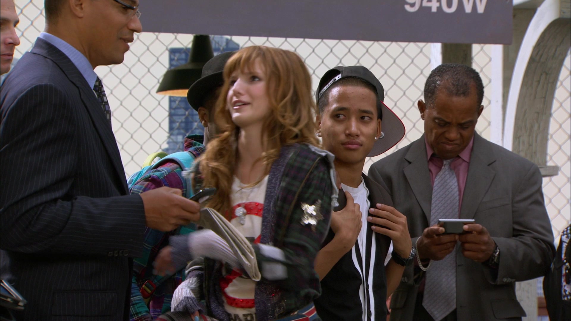 Shake_It_Up_S01E01_1080p_BTD_000053.jpg Shake_It_Up_S01E01_1080p_BTD_000053.jpg