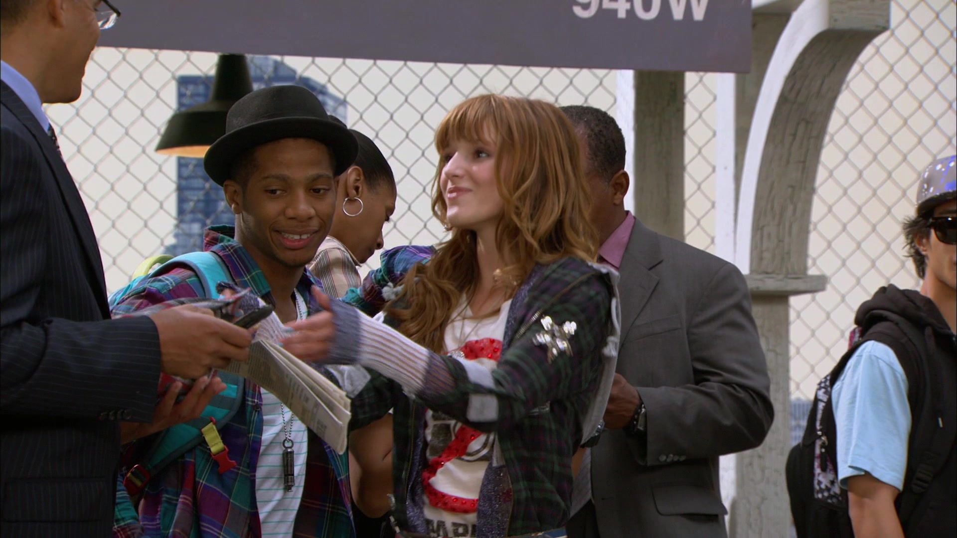 Shake_It_Up_S01E01_1080p_BTD_000056.jpg Shake_It_Up_S01E01_1080p_BTD_000056.jpg