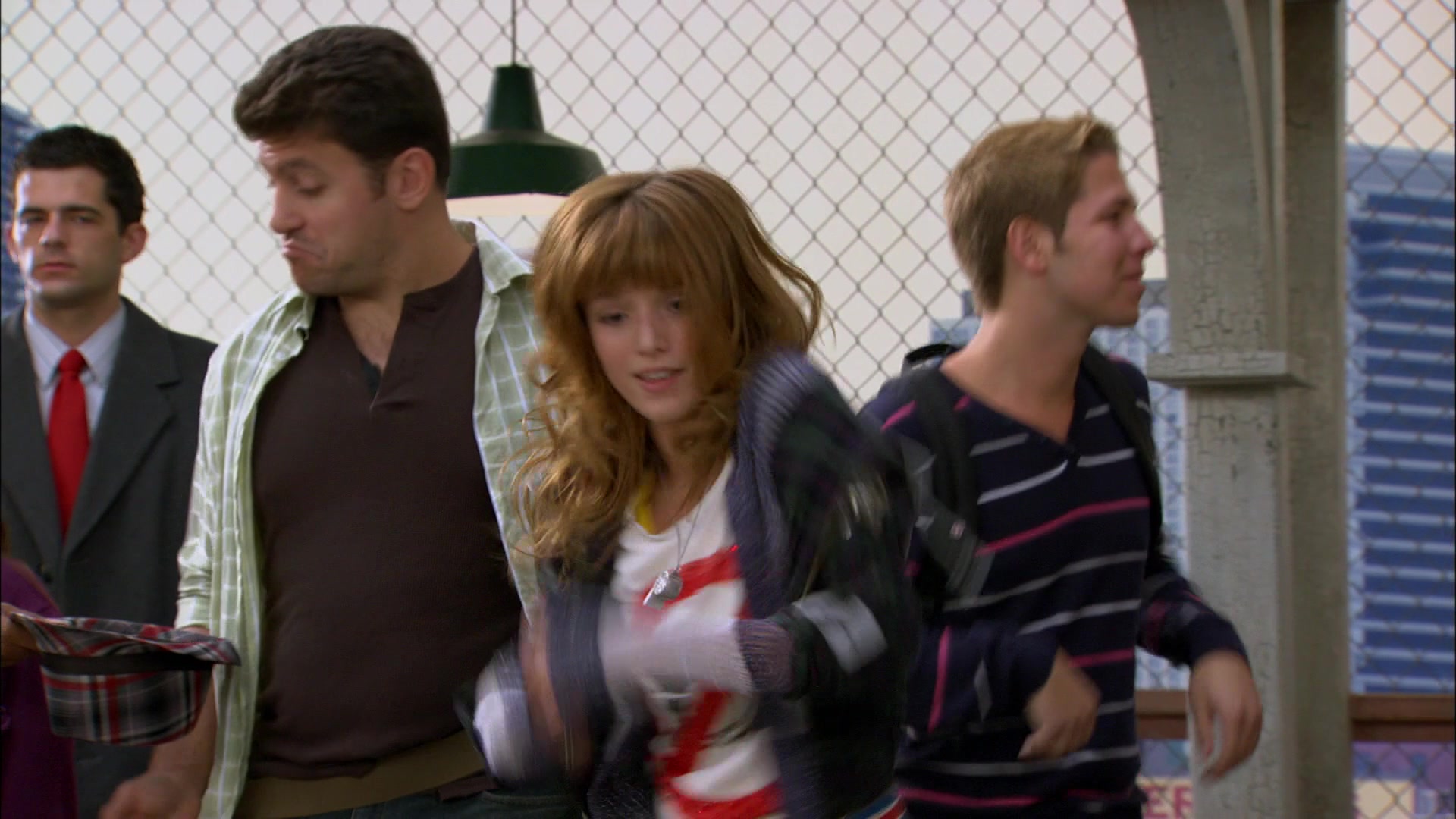 Shake_It_Up_S01E01_1080p_BTD_000106.jpg Shake_It_Up_S01E01_1080p_BTD_000106.jpg