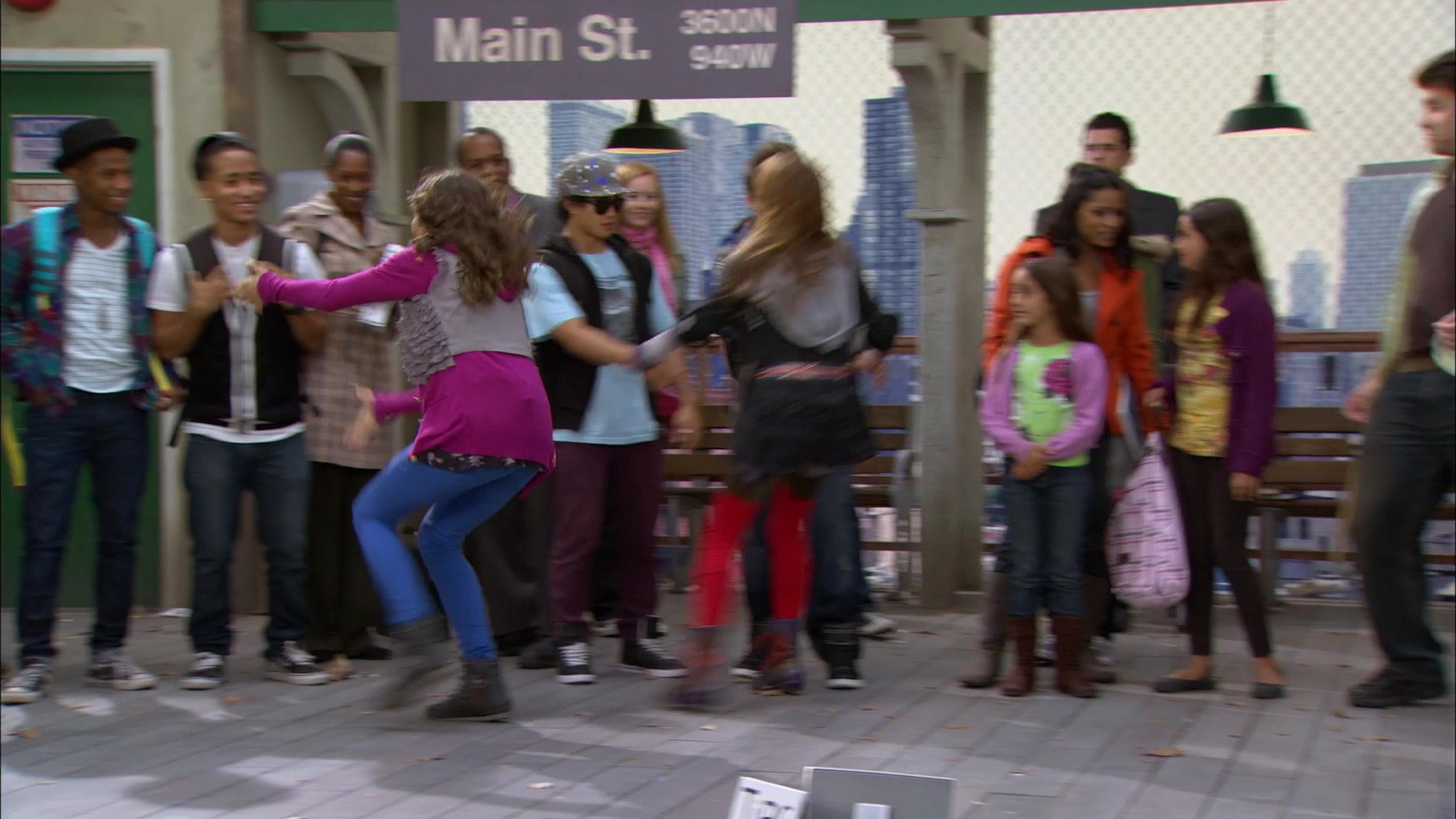 Shake_It_Up_S01E01_1080p_BTD_000119.jpg Shake_It_Up_S01E01_1080p_BTD_000119.jpg