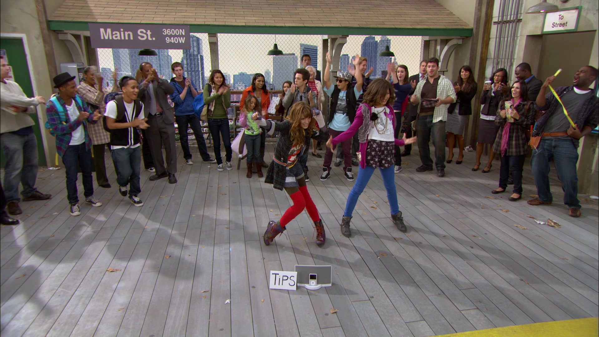 Shake_It_Up_S01E01_1080p_BTD_000174.jpg