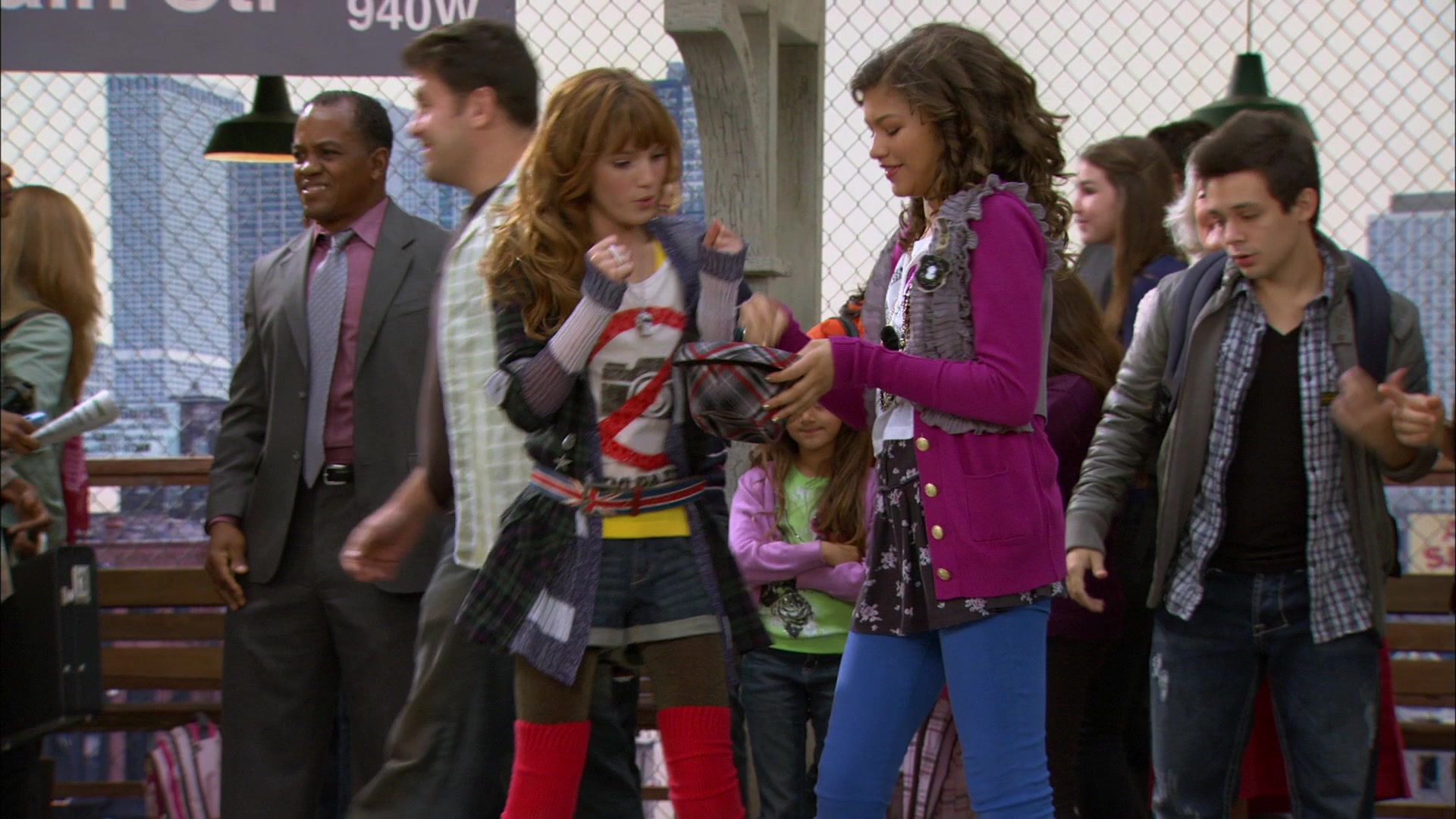 Shake_It_Up_S01E01_1080p_BTD_000186.jpg Shake_It_Up_S01E01_1080p_BTD_000186.jpg